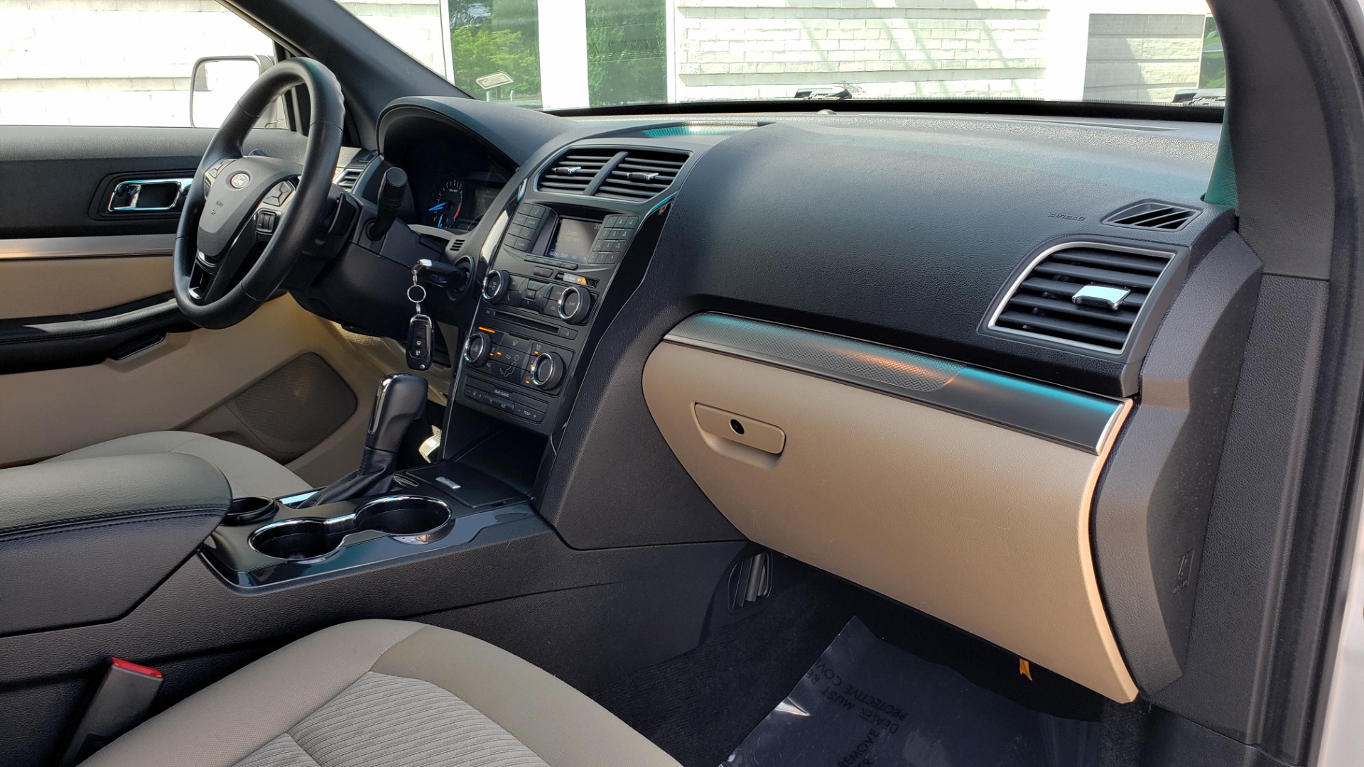 Used 2017 Ford EXPLORER 3.5L V6 / 6-SPD AUTO / BLIND SPOT MONITOR / 3-ROW / SYNC / REARVIEW for sale Sold at Formula Imports in Charlotte NC 28227 70