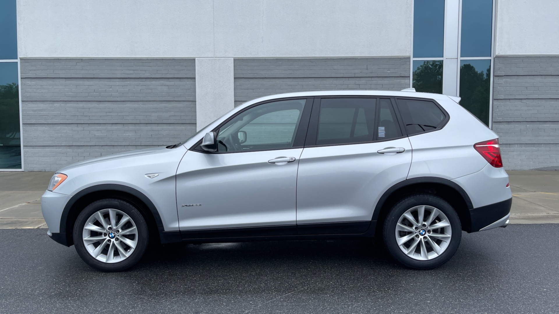 Used 2014 BMW X3 XDRIVE28I PREMIUM / COLD WTHR / BLUETOOTH / NAV / PANO-ROOF / REARVIEW for sale Sold at Formula Imports in Charlotte NC 28227 4