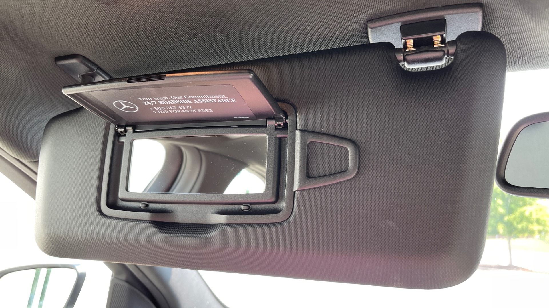 Used 2018 Mercedes-Benz C-Class C 300 4MATIC / PREMIUM / BURMESTER / HTD STS / SUNROOF / REARVIEW for sale $33,995 at Formula Imports in Charlotte NC 28227 41