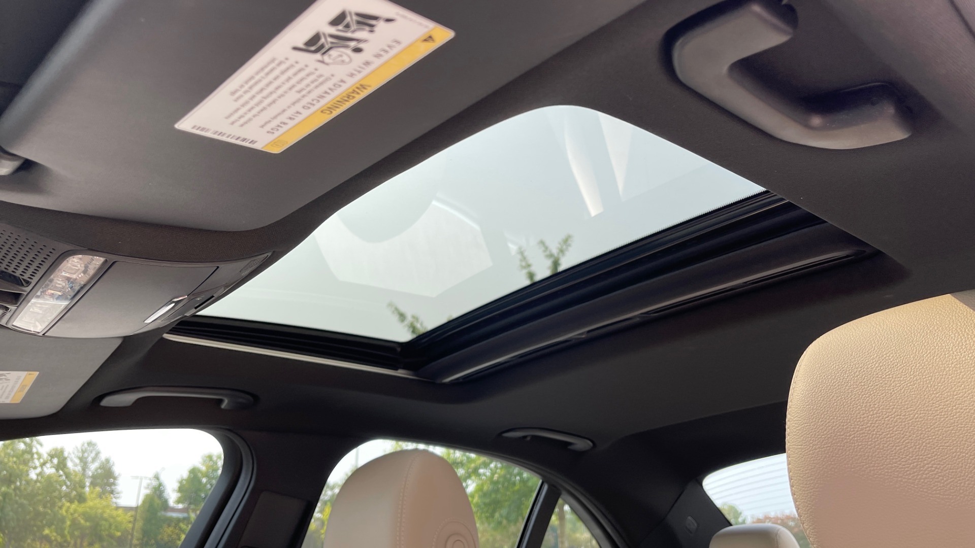 Used 2018 Mercedes-Benz C-Class C 300 4MATIC / PREMIUM / BURMESTER / HTD STS / SUNROOF / REARVIEW for sale $33,995 at Formula Imports in Charlotte NC 28227 43