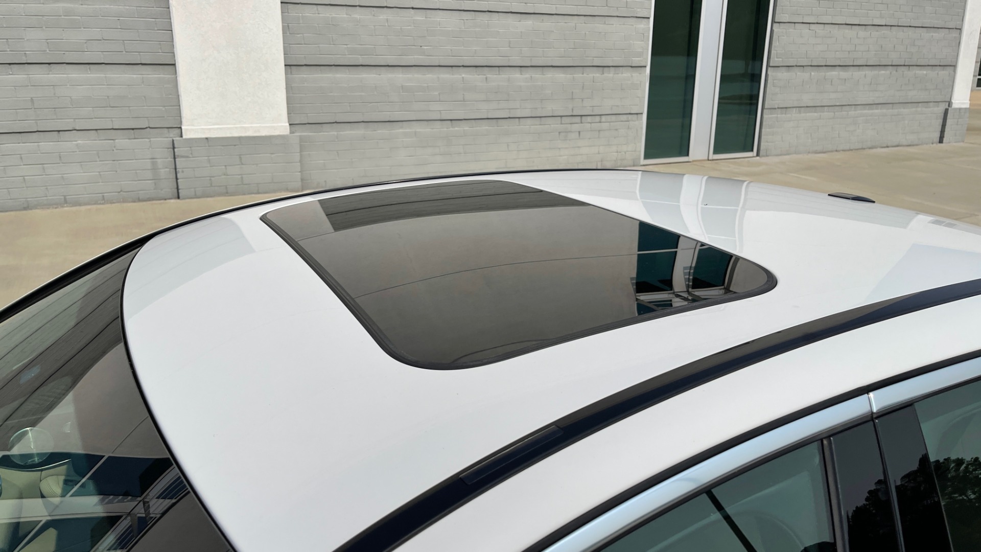 Used 2018 Mercedes-Benz C-Class C 300 4MATIC / PREMIUM / BURMESTER / HTD STS / SUNROOF / REARVIEW for sale $33,995 at Formula Imports in Charlotte NC 28227 8