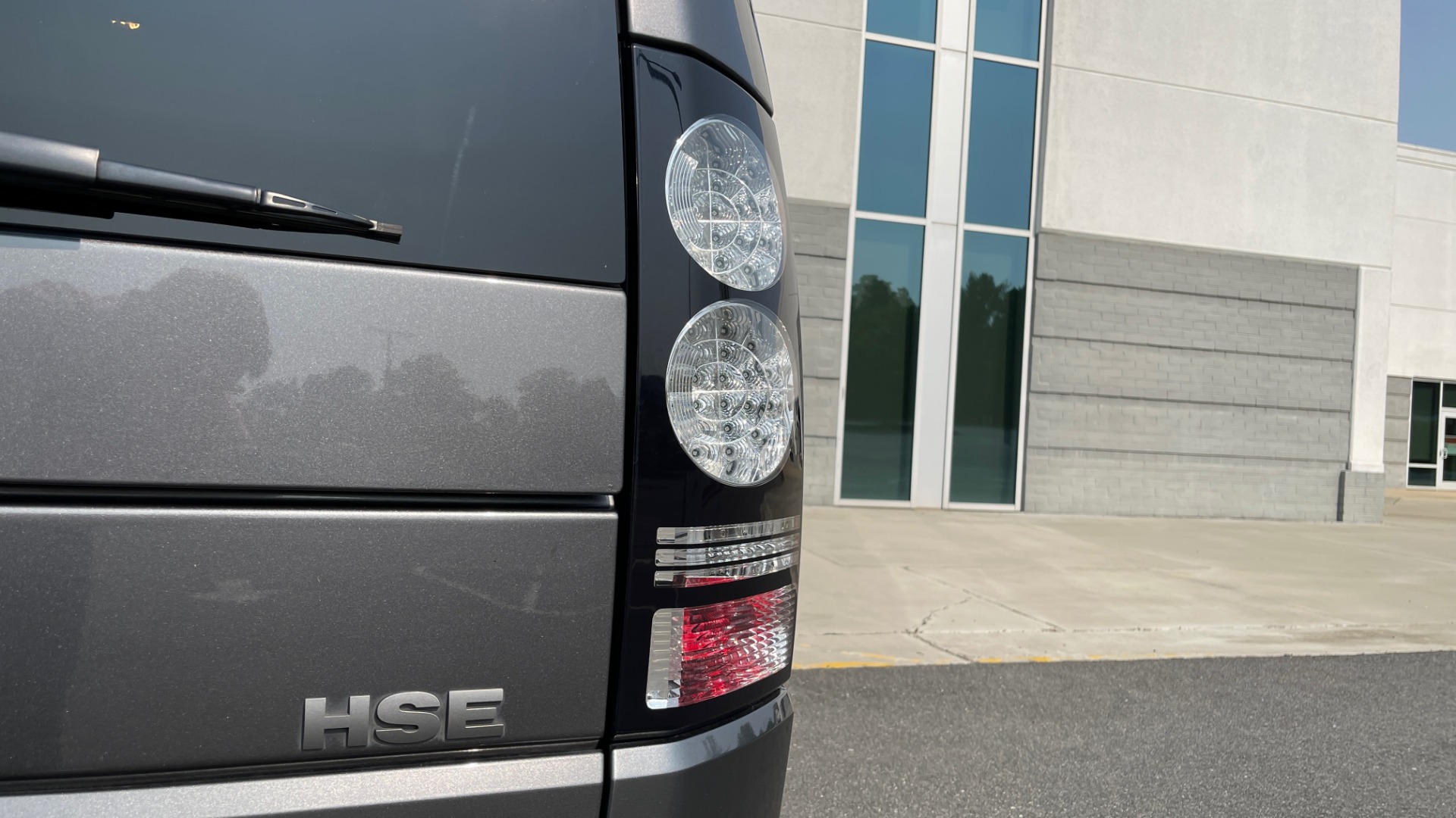 Used 2016 Land Rover LR4 HSE for sale Sold at Formula Imports in Charlotte NC 28227 22