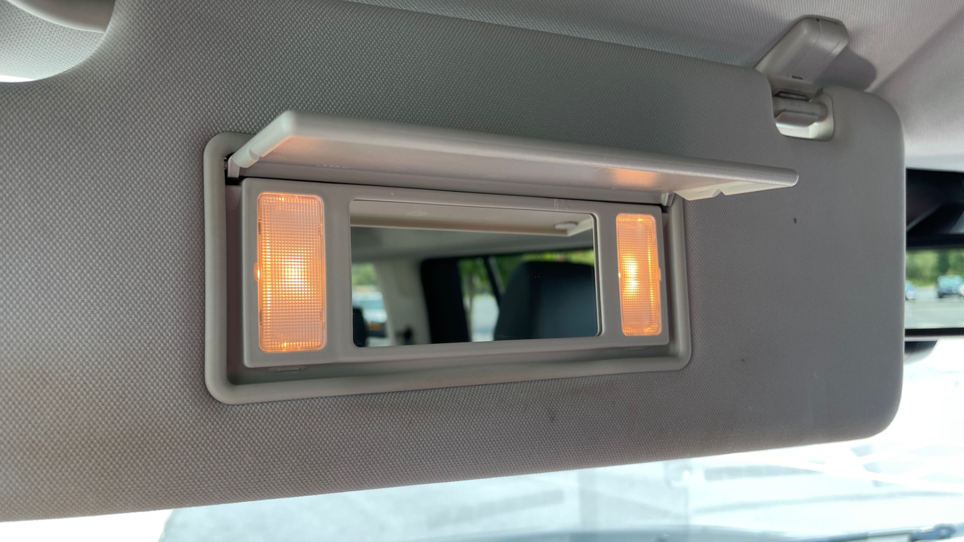Used 2016 Land Rover LR4 HSE / NAV / SUNROOF / 3-ROW / MERIDIAN SOUND SYS / REARVIEW for sale $30,995 at Formula Imports in Charlotte NC 28227 38