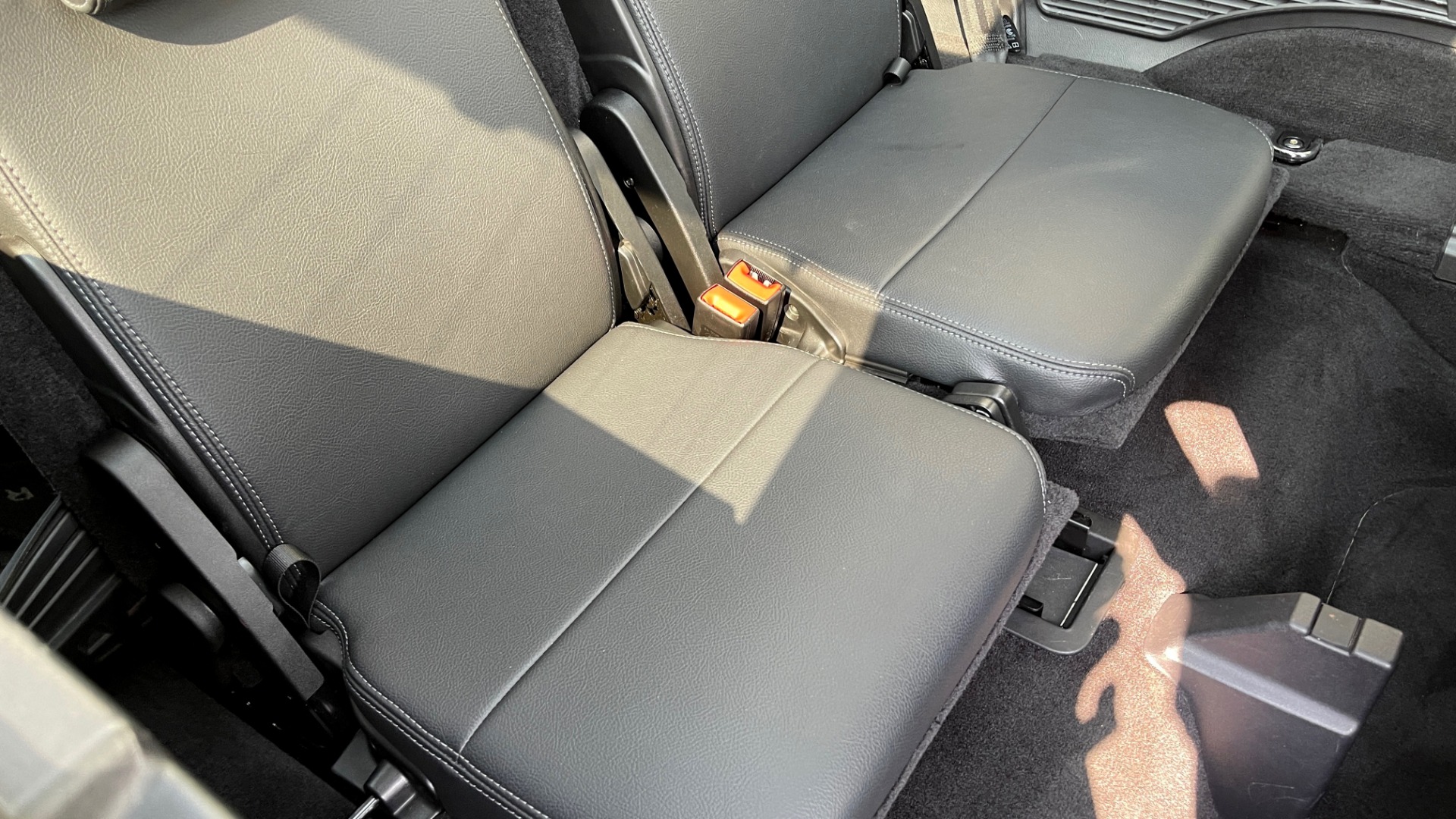 Used 2016 Land Rover LR4 HSE / NAV / SUNROOF / 3-ROW / MERIDIAN SOUND SYS / REARVIEW for sale $30,995 at Formula Imports in Charlotte NC 28227 49