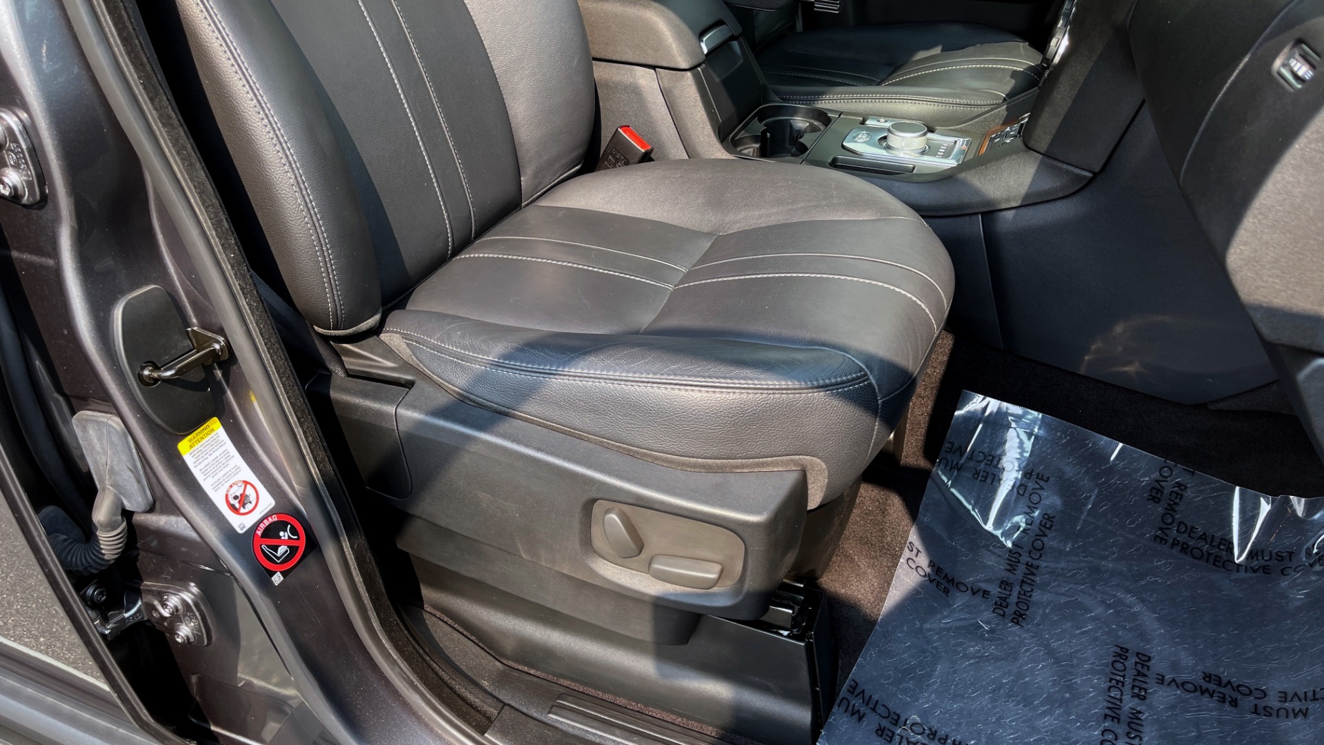 Used 2016 Land Rover LR4 HSE for sale Sold at Formula Imports in Charlotte NC 28227 56