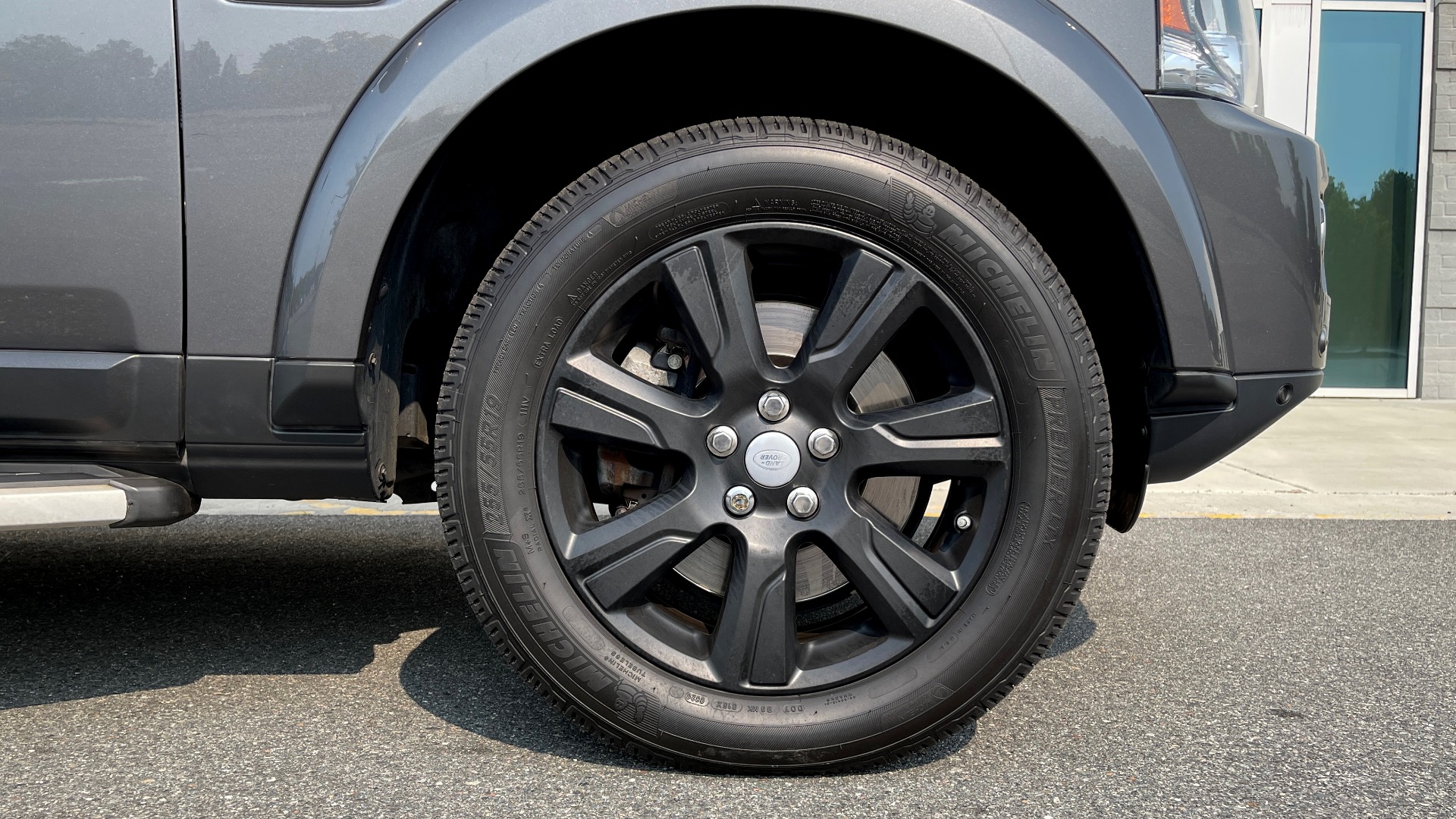 Used 2016 Land Rover LR4 HSE for sale Sold at Formula Imports in Charlotte NC 28227 62