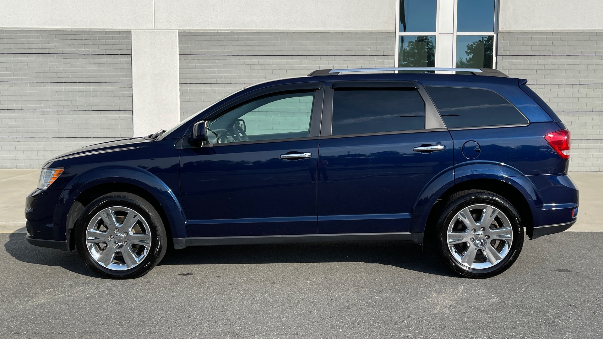 Used 2017 Dodge Journey SXT for sale Sold at Formula Imports in Charlotte NC 28227 4