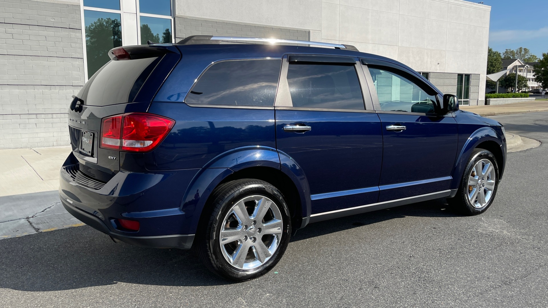 Used 2017 Dodge Journey SXT for sale Sold at Formula Imports in Charlotte NC 28227 8
