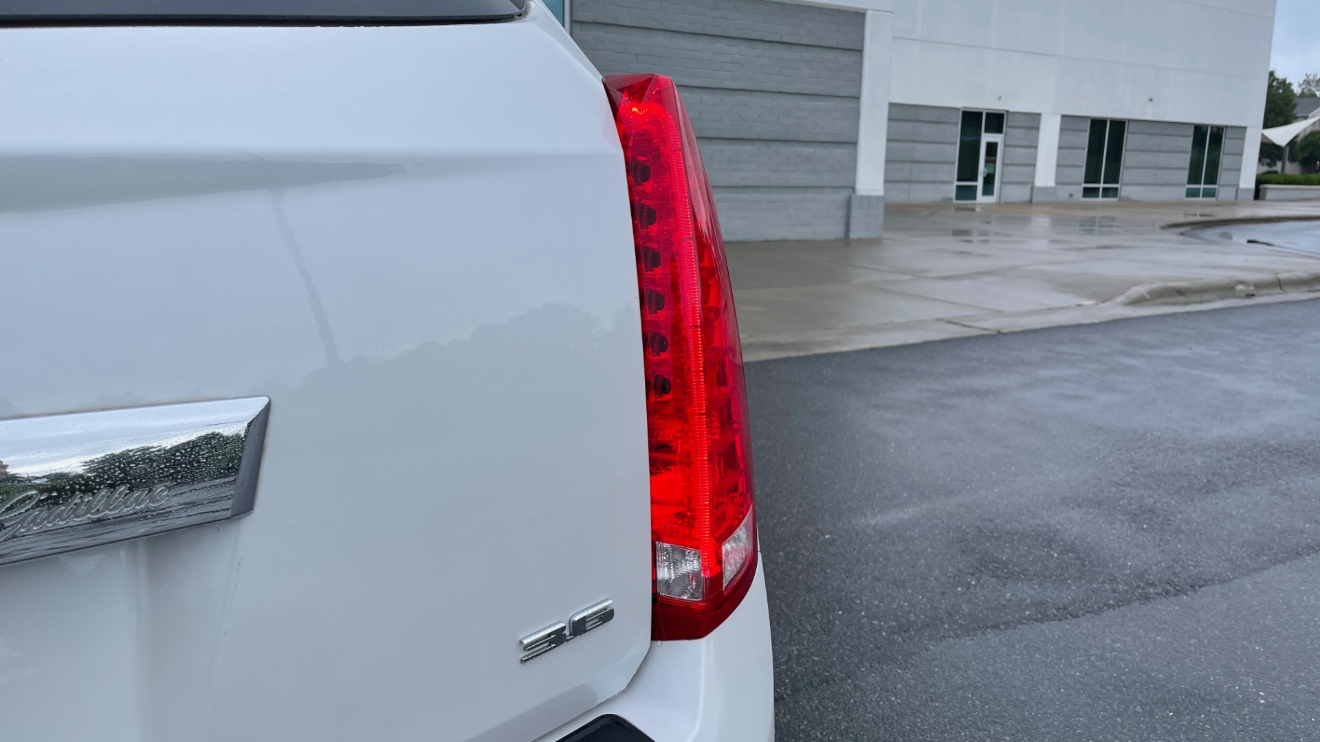 Used 2013 Cadillac SRX PERFORMANCE COLLECTION / DRIVER AWARNESS / FORWARD COLLISION ALERT for sale Sold at Formula Imports in Charlotte NC 28227 15