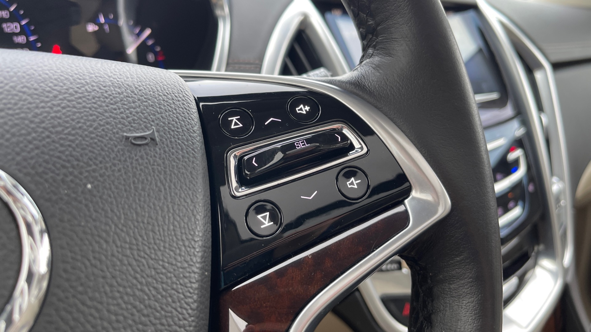 Used 2013 Cadillac SRX PERFORMANCE COLLECTION / DRIVER AWARNESS / FORWARD COLLISION ALERT for sale Sold at Formula Imports in Charlotte NC 28227 32