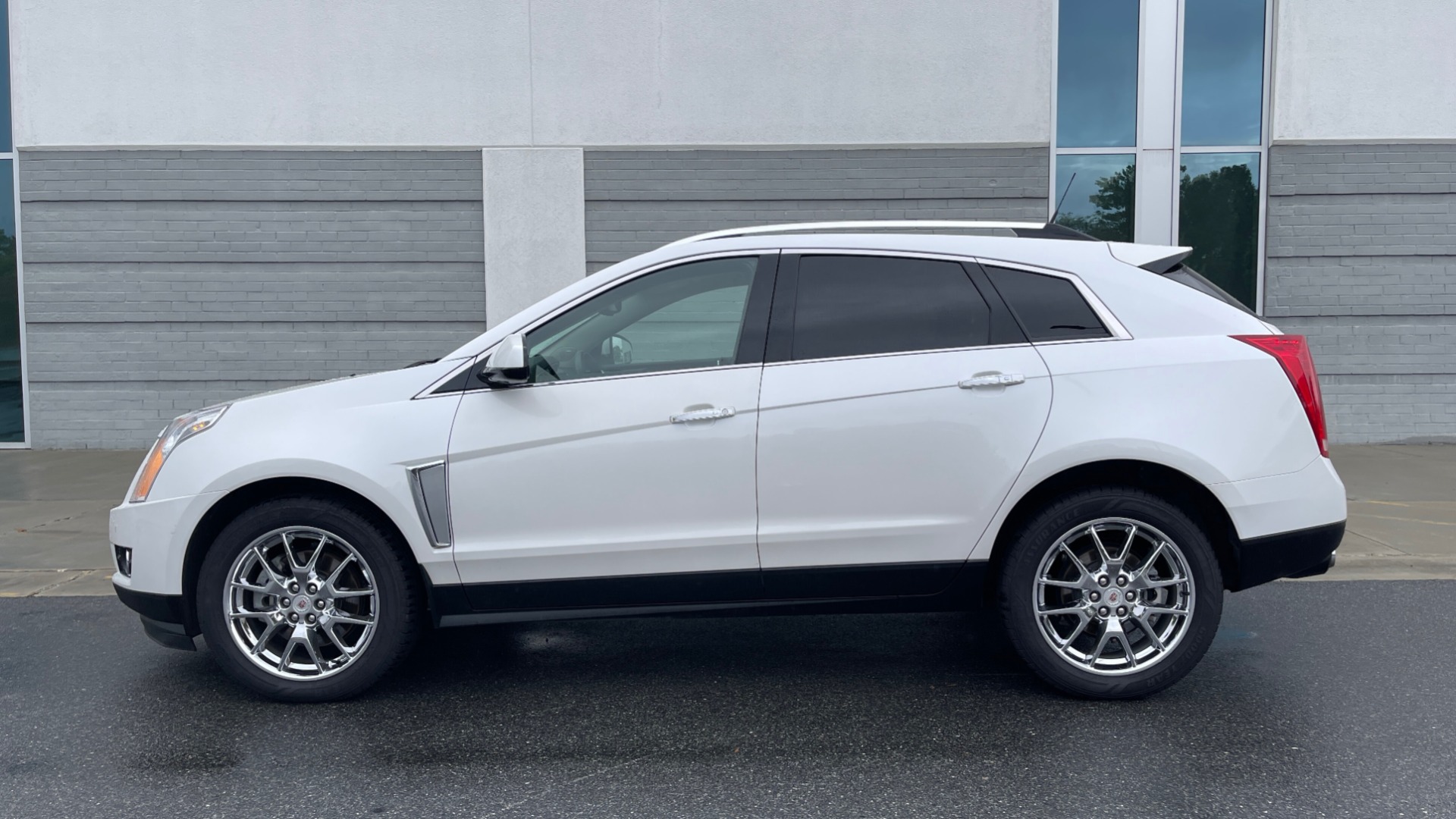 Used 2013 Cadillac SRX PERFORMANCE COLLECTION / DRIVER AWARNESS / FORWARD COLLISION ALERT for sale Sold at Formula Imports in Charlotte NC 28227 4