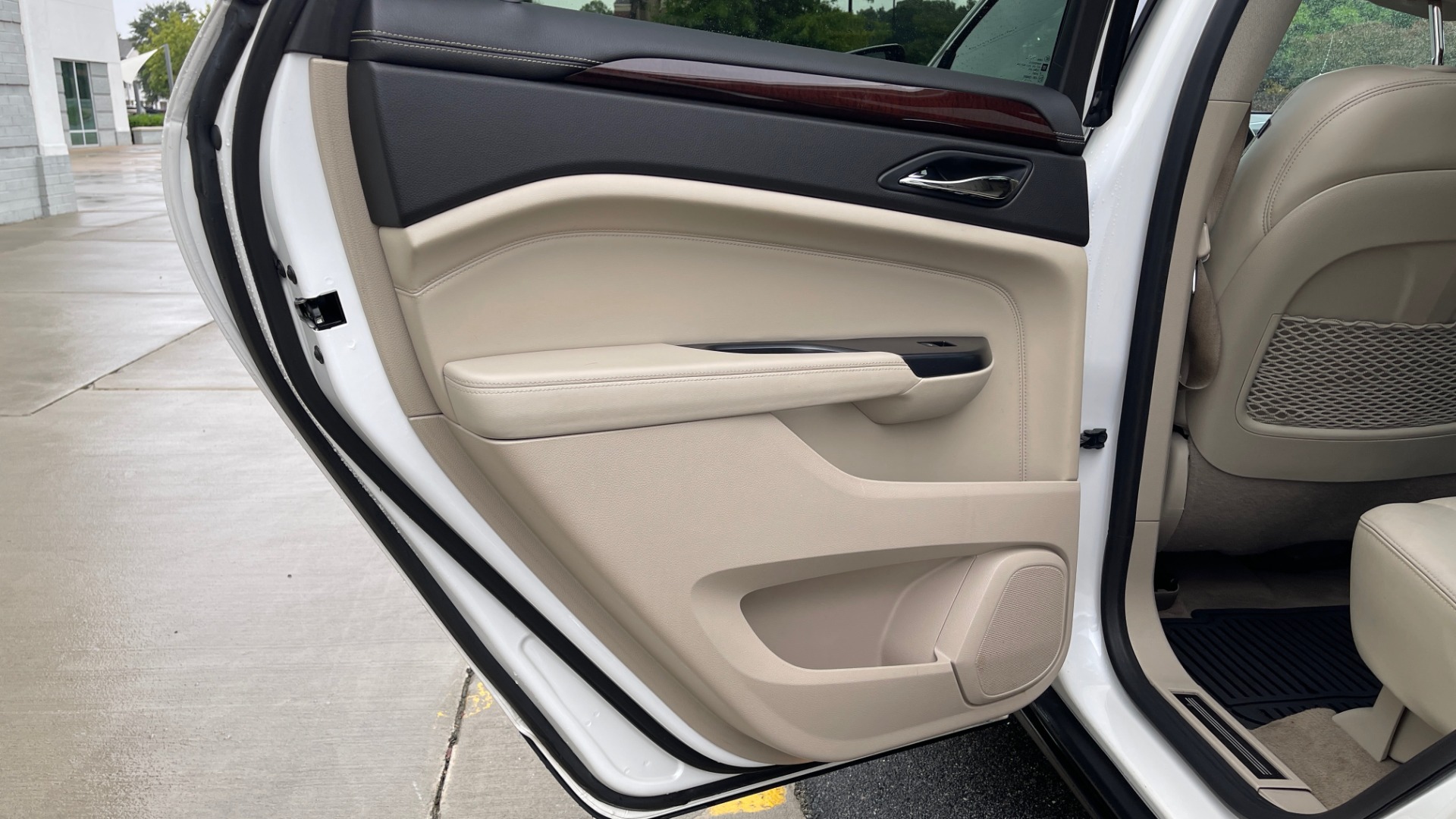 Used 2013 Cadillac SRX PERFORMANCE COLLECTION / DRIVER AWARNESS / FORWARD COLLISION ALERT for sale Sold at Formula Imports in Charlotte NC 28227 44