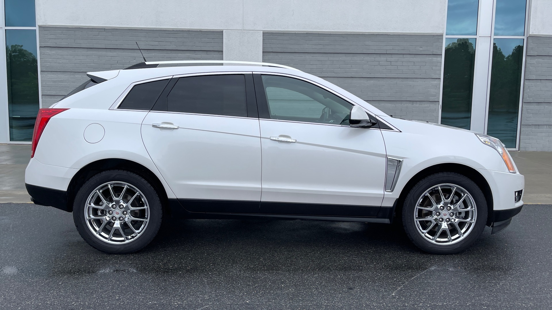 Used 2013 Cadillac SRX PERFORMANCE COLLECTION / DRIVER AWARNESS / FORWARD COLLISION ALERT for sale Sold at Formula Imports in Charlotte NC 28227 7
