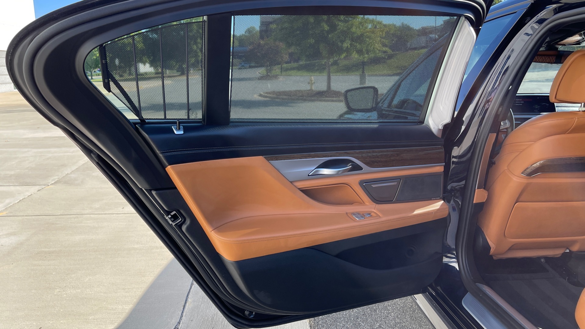 Used 2019 BMW 7 Series 750i xDrive for sale Sold at Formula Imports in Charlotte NC 28227 42