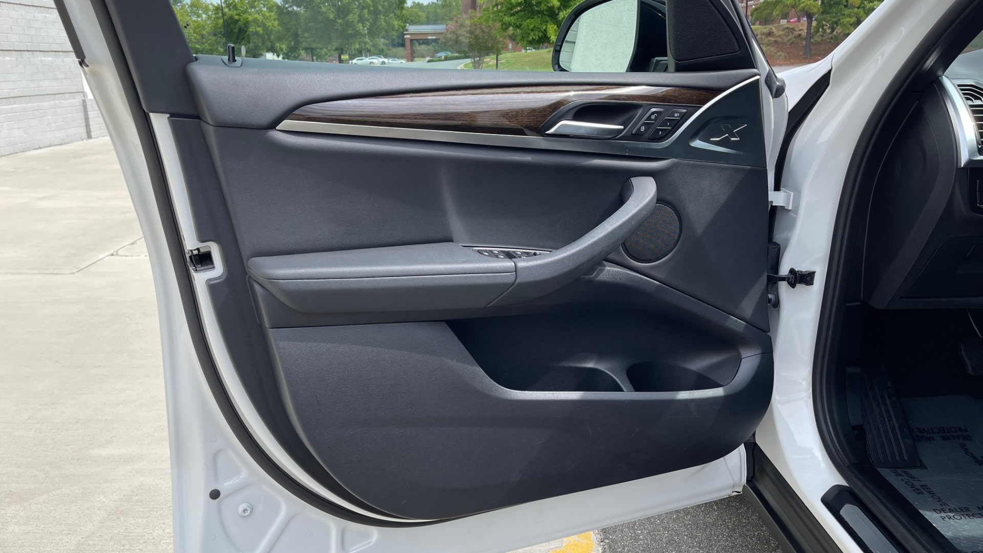 Used 2018 BMW X3 XDRIVE30I / NAV / PANO-ROOF / HTD STS / PARK DIST CNTRL / REARVIEW for sale Sold at Formula Imports in Charlotte NC 28227 25