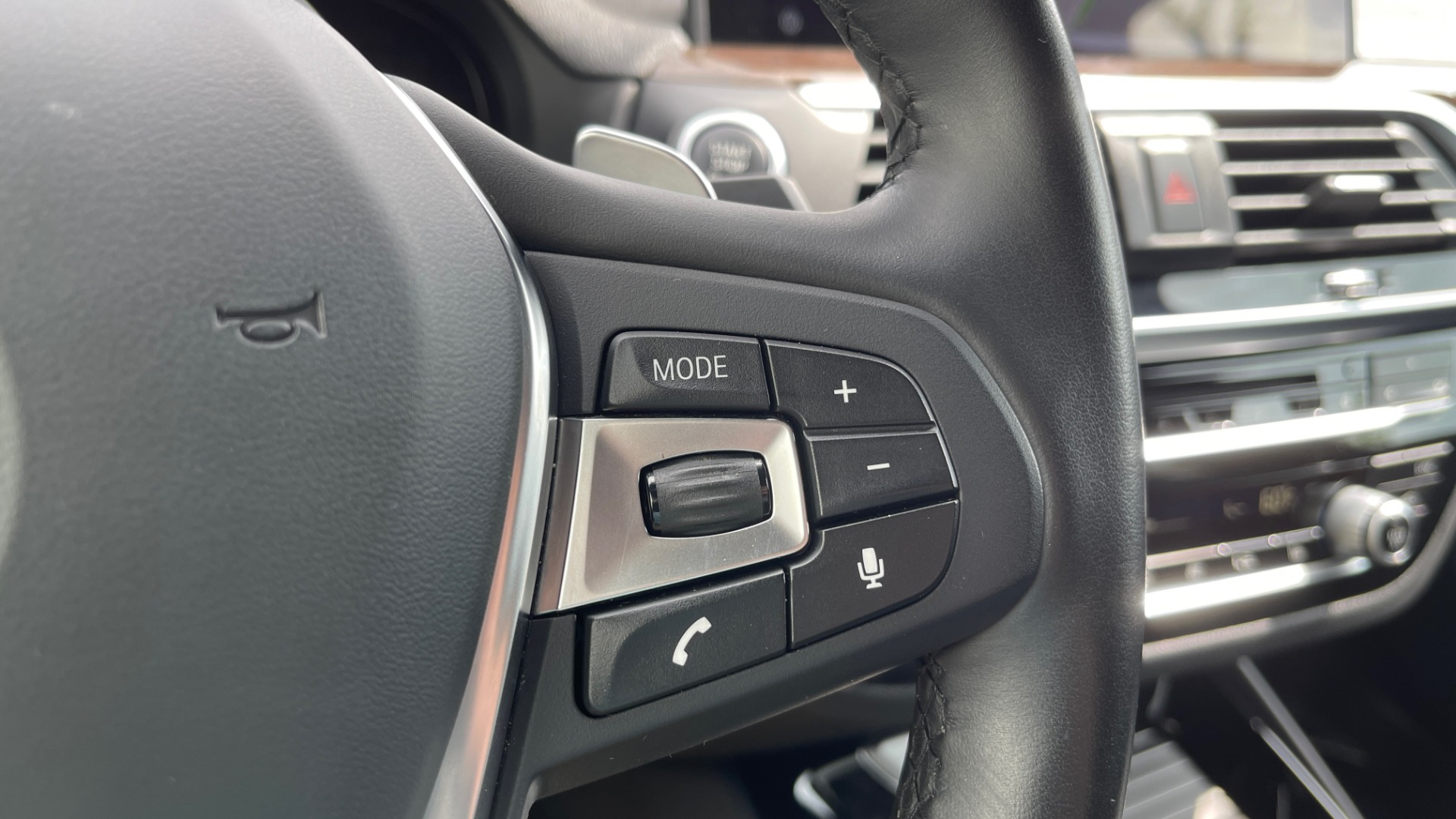 Used 2018 BMW X3 XDRIVE30I / NAV / PANO-ROOF / HTD STS / PARK DIST CNTRL / REARVIEW for sale Sold at Formula Imports in Charlotte NC 28227 35