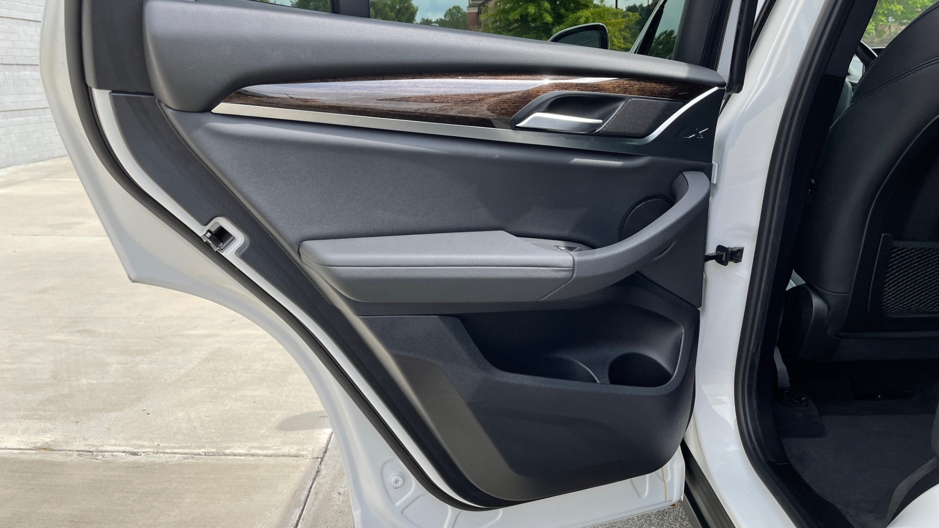 Used 2018 BMW X3 xDrive30i PANORAMIC MOONROOF / CARPLAY / 19IN WHEELS for sale Sold at Formula Imports in Charlotte NC 28227 47