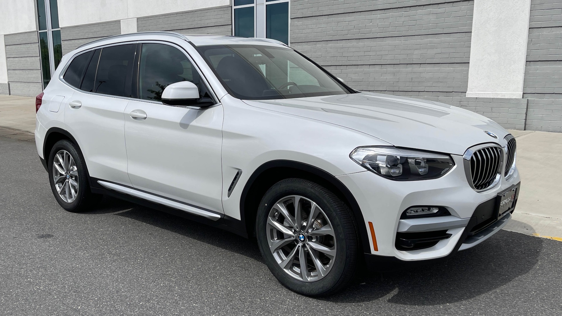Used 2018 BMW X3 XDRIVE30I / NAV / PANO-ROOF / HTD STS / PARK DIST CNTRL / REARVIEW for sale Sold at Formula Imports in Charlotte NC 28227 5