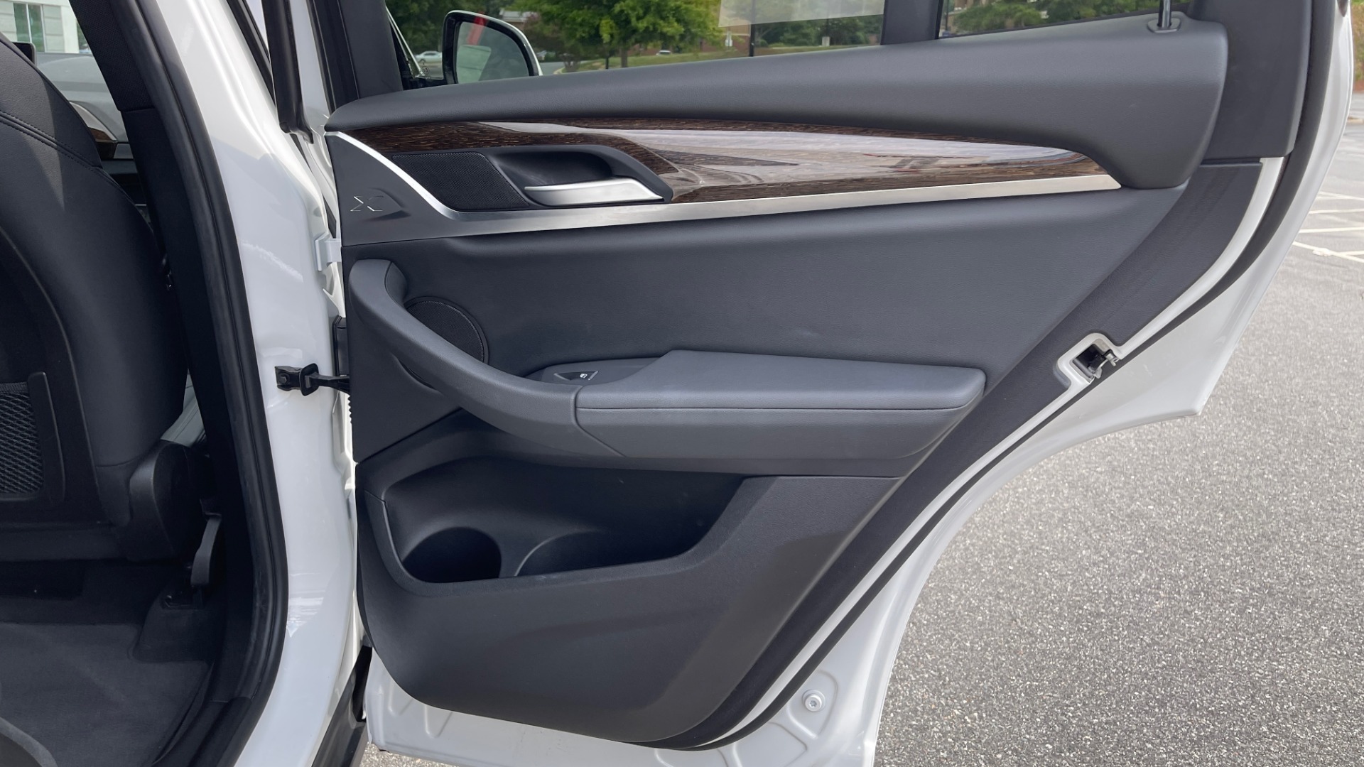 Used 2018 BMW X3 xDrive30i PANORAMIC MOONROOF / CARPLAY / 19IN WHEELS for sale Sold at Formula Imports in Charlotte NC 28227 54
