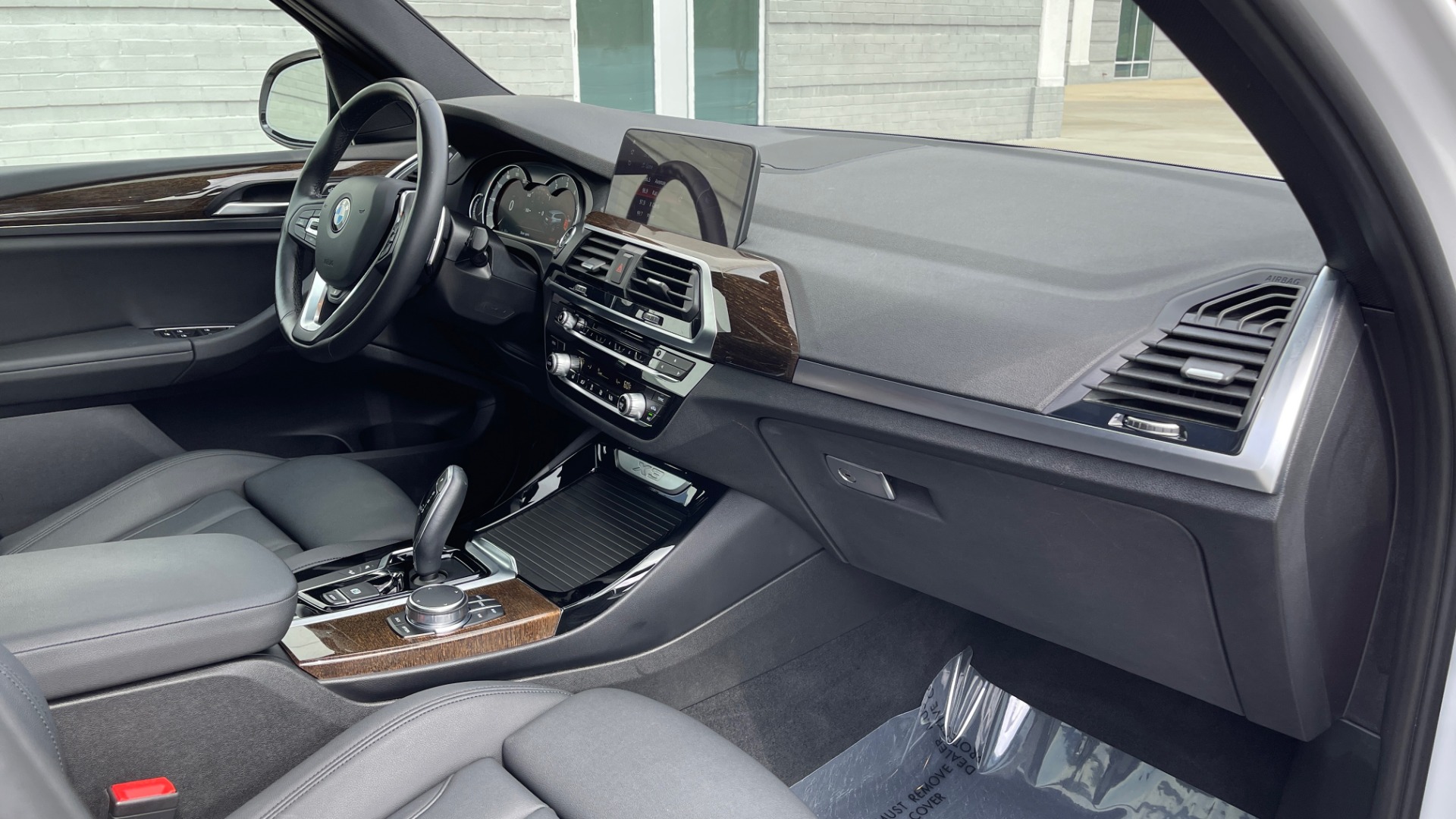 Used 2018 BMW X3 XDRIVE30I / NAV / PANO-ROOF / HTD STS / PARK DIST CNTRL / REARVIEW for sale Sold at Formula Imports in Charlotte NC 28227 61