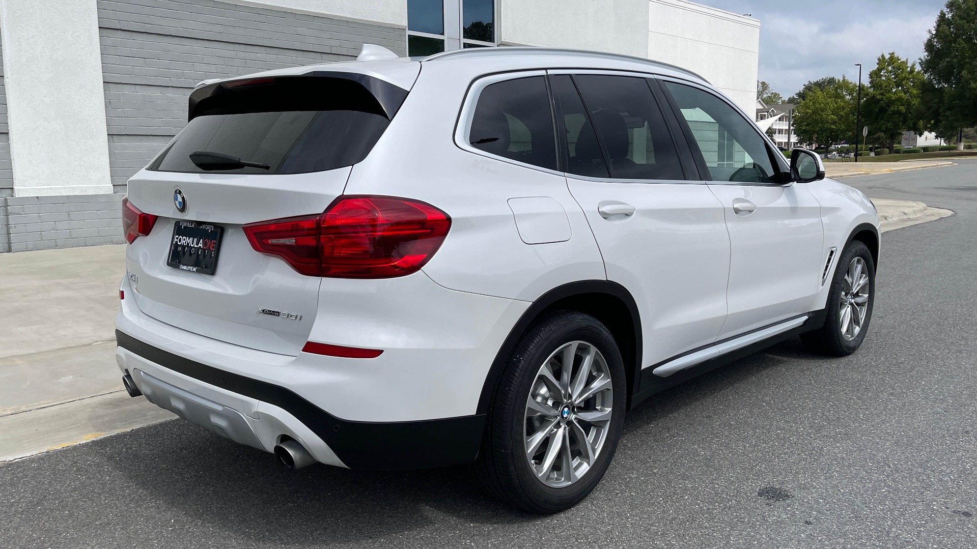 Used 2018 BMW X3 xDrive30i PANORAMIC MOONROOF / CARPLAY / 19IN WHEELS for sale Sold at Formula Imports in Charlotte NC 28227 7