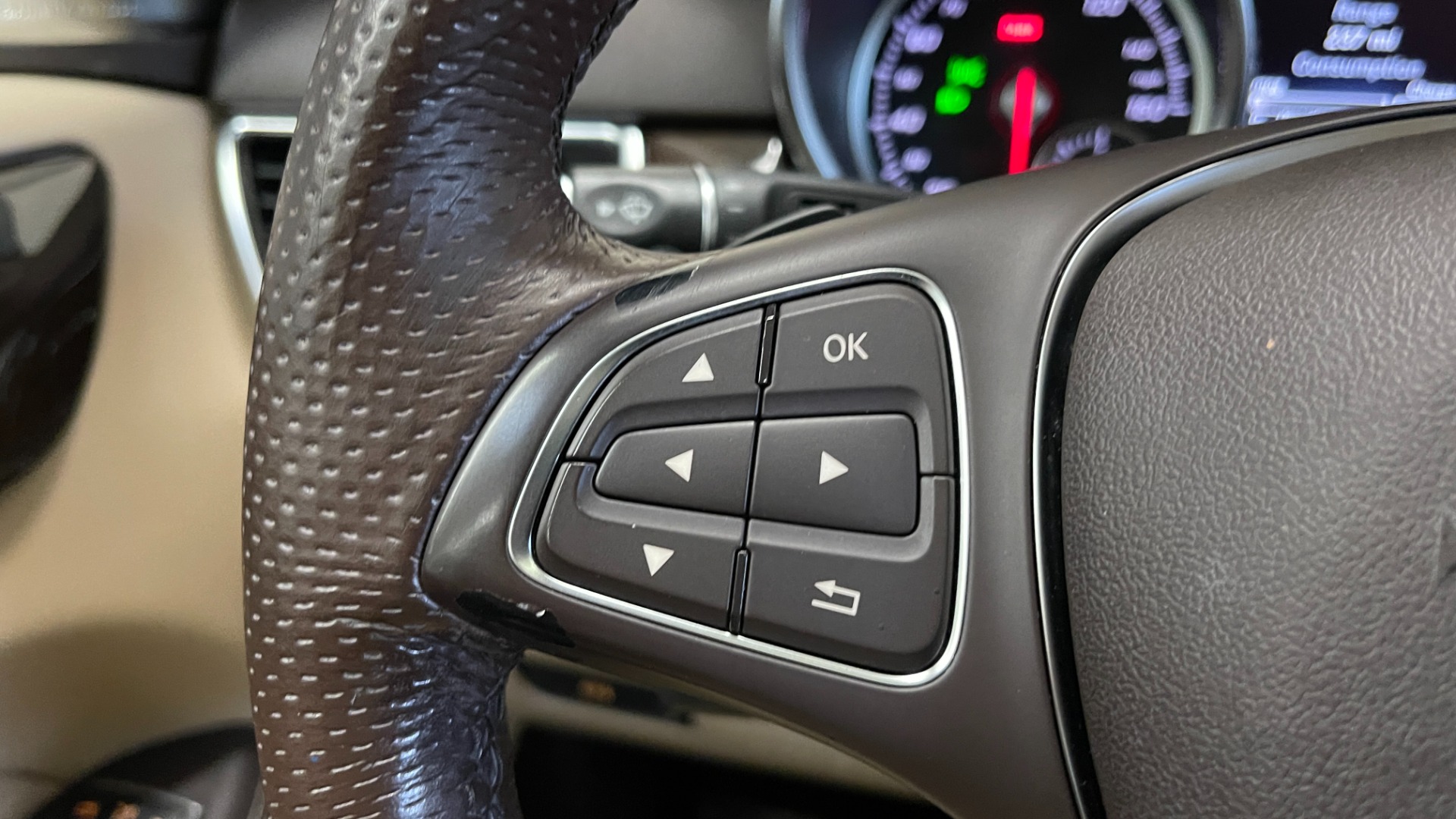 Used 2018 Mercedes-Benz GLE 350 4MATIC PREMIUM / NAV / PARK PILOT / BSA / H/K SND / SURROUND VIEW for sale Sold at Formula Imports in Charlotte NC 28227 32