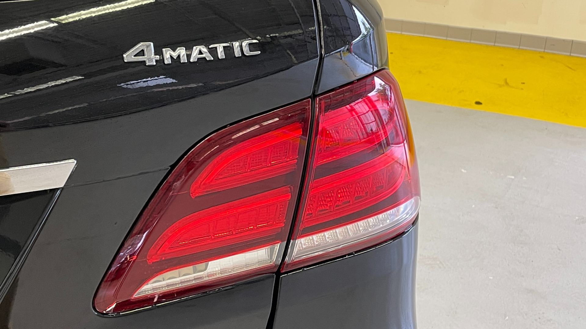 Used 2018 Mercedes-Benz GLE 350 4MATIC PREMIUM / NAV / PARK PILOT / BSA / H/K SND / SURROUND VIEW for sale Sold at Formula Imports in Charlotte NC 28227 8