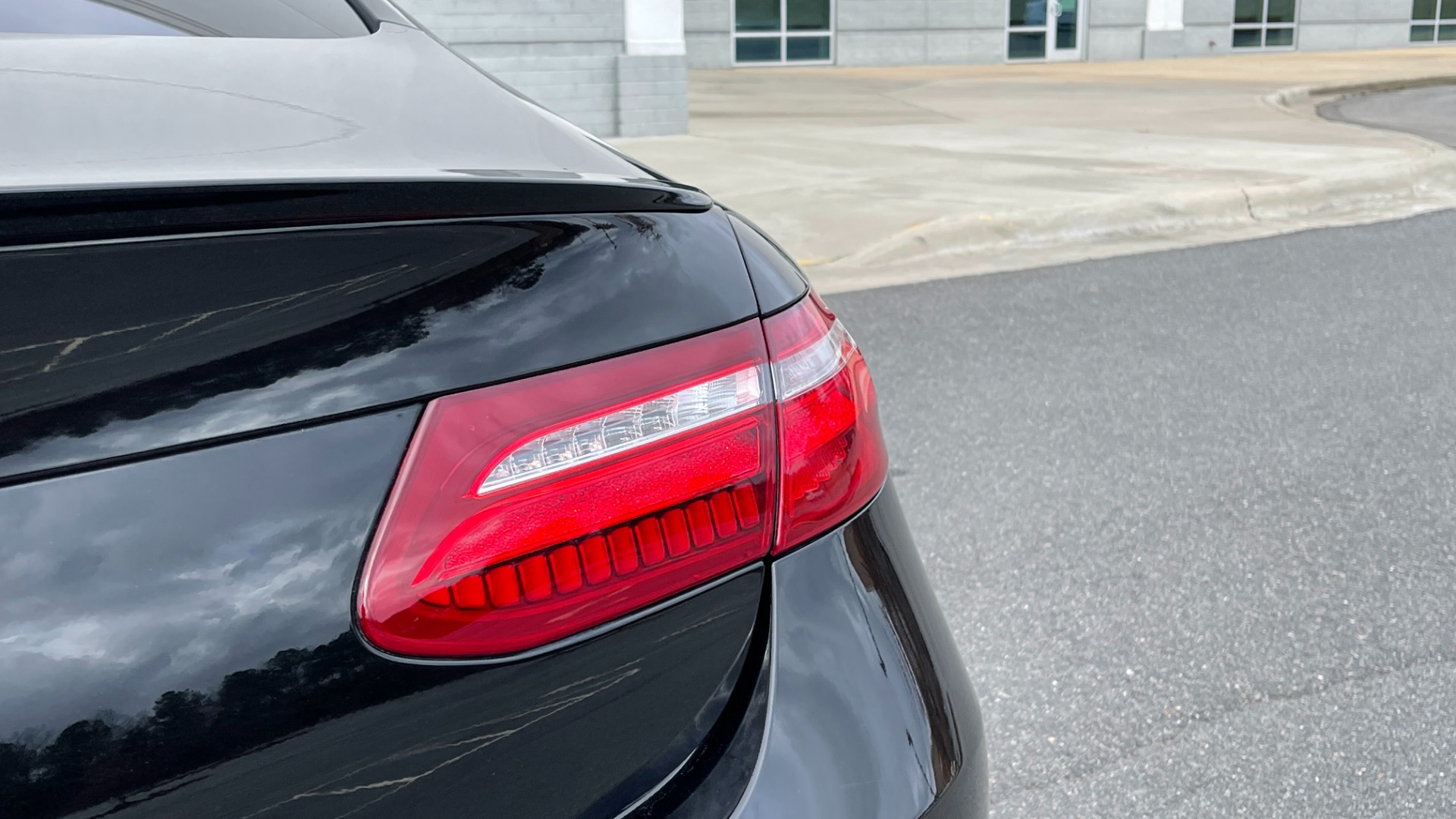 Used 2019 Mercedes-Benz E-CLASS E 450 PREMIUM / AMG LINE / PARK ASST / BSA / BURMESTER for sale $49,995 at Formula Imports in Charlotte NC 28227 18