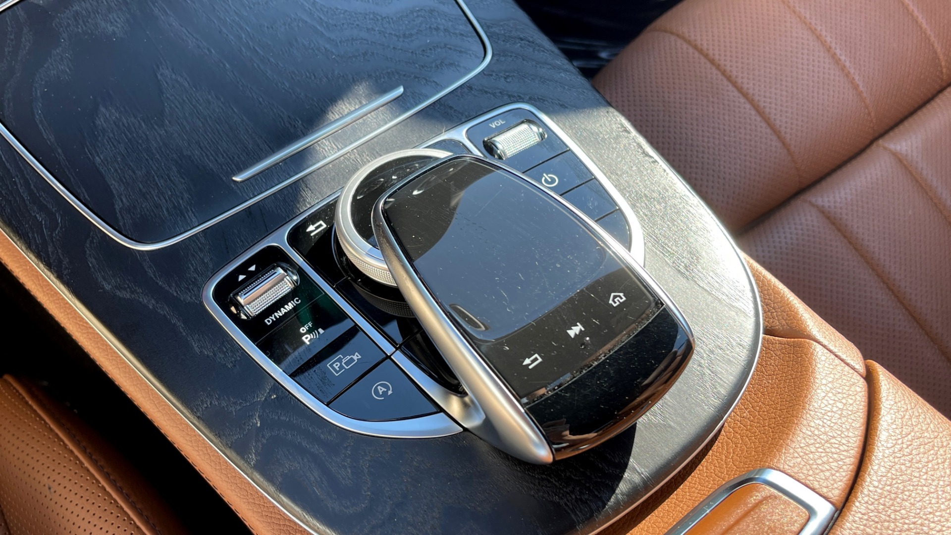 Used 2019 Mercedes-Benz E-CLASS E 450 PREMIUM / AMG LINE / PARK ASST / BSA / BURMESTER for sale Sold at Formula Imports in Charlotte NC 28227 41