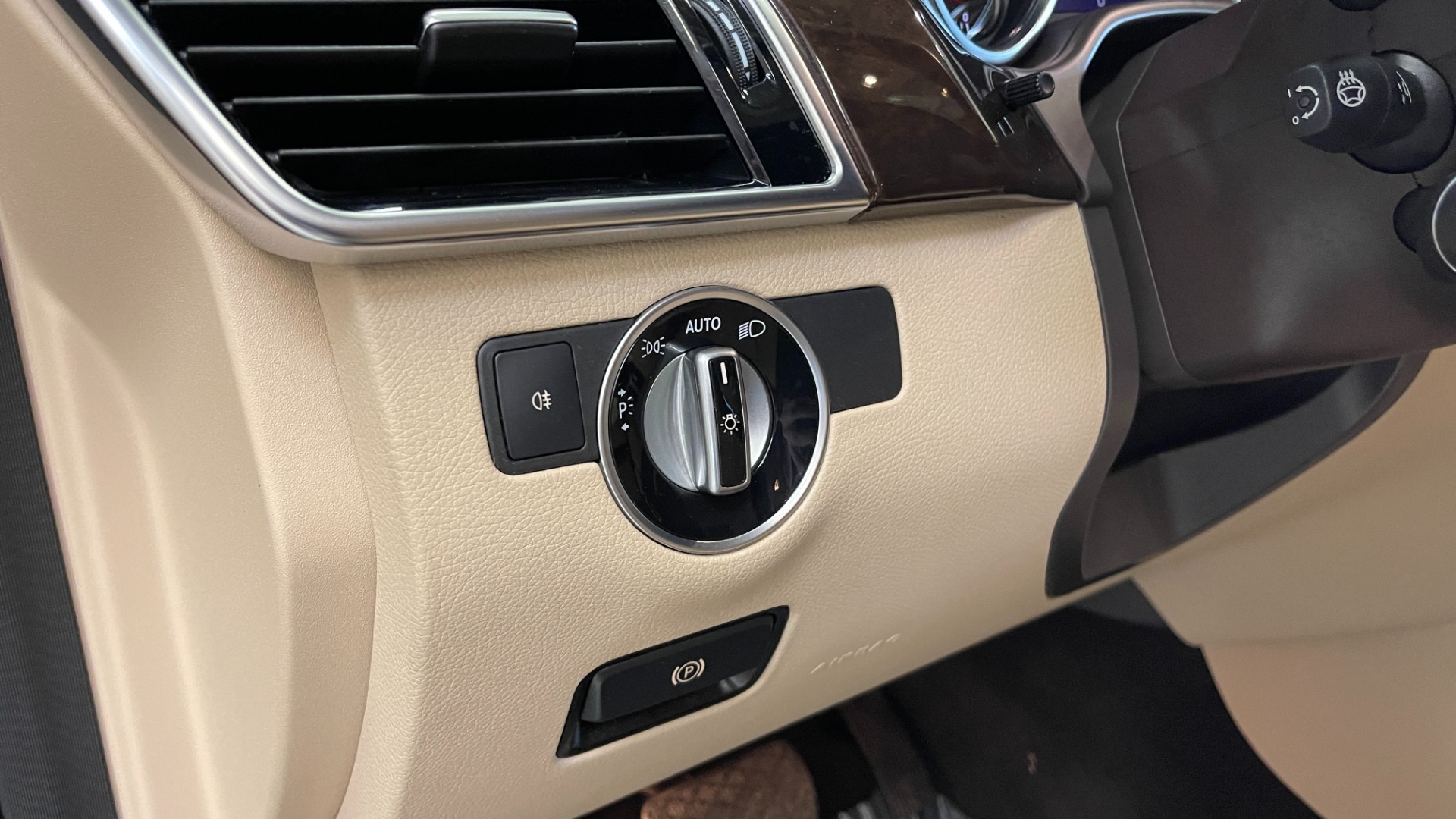 Used 2018 Mercedes-Benz GLE GLE 350 for sale Sold at Formula Imports in Charlotte NC 28227 24