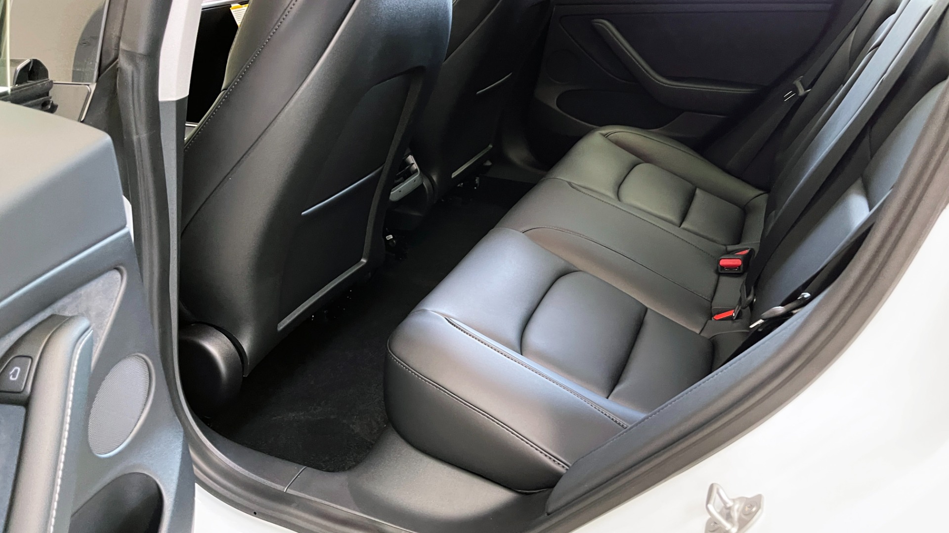 Used 2021 Tesla Model 3 Standard Range Plus for sale Sold at Formula Imports in Charlotte NC 28227 39