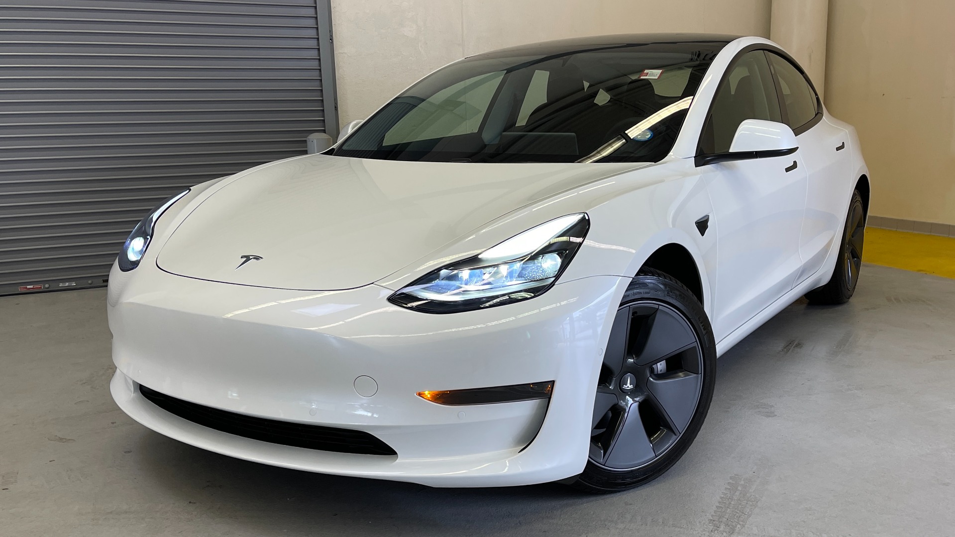Used 2021 Tesla Model 3 Standard Range Plus for sale Sold at Formula Imports in Charlotte NC 28227 1