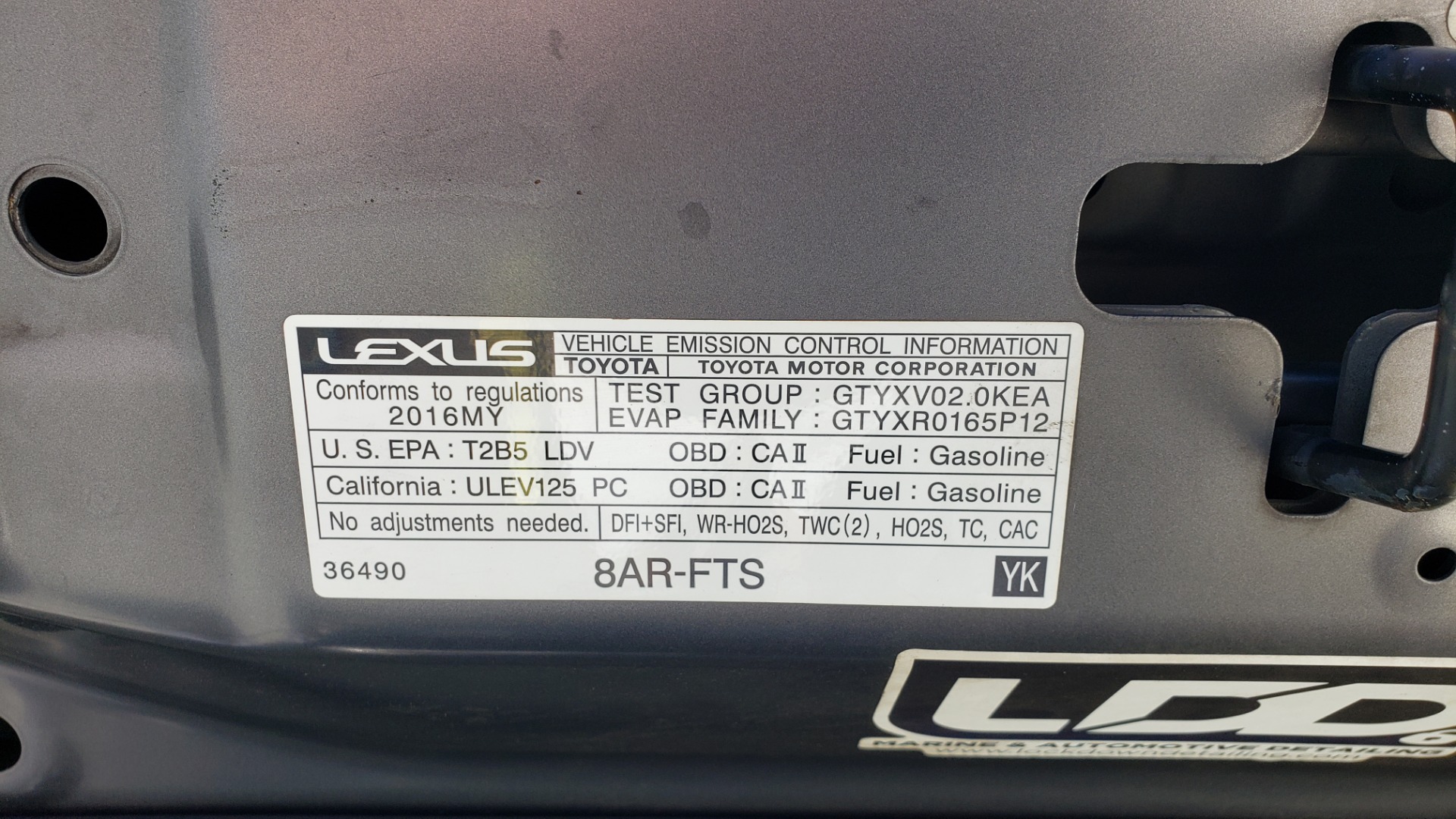Used 2016 Lexus IS 200T F-SPORT SEDAN / SUNROOF / LCA / HTD & CLD SEATS / REARVIEW for sale Sold at Formula Imports in Charlotte NC 28227 18