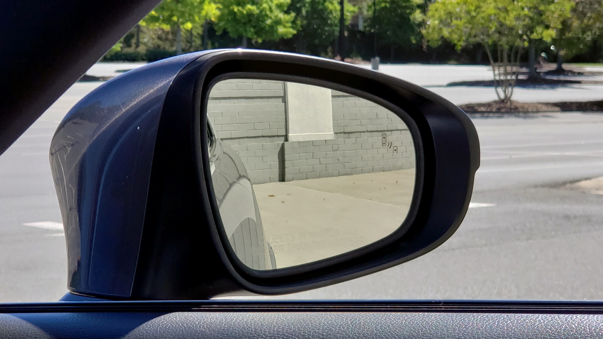 Used 2016 Lexus IS 200T F-SPORT SEDAN / SUNROOF / LCA / HTD & CLD SEATS / REARVIEW for sale Sold at Formula Imports in Charlotte NC 28227 28