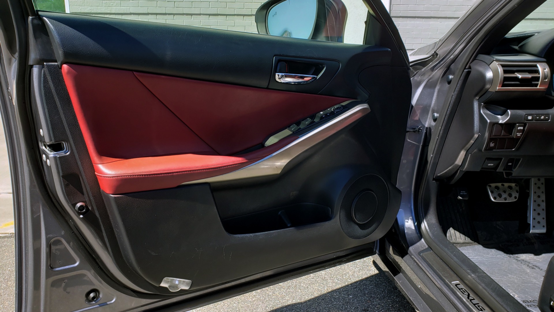 Used 2016 Lexus IS 200T F-SPORT SEDAN / SUNROOF / LCA / HTD & CLD SEATS / REARVIEW for sale Sold at Formula Imports in Charlotte NC 28227 34
