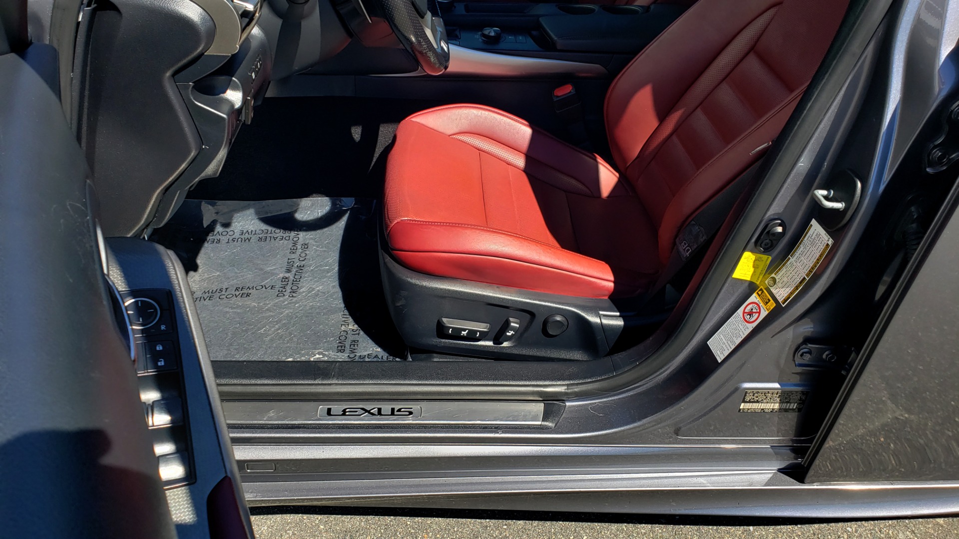 Used 2016 Lexus IS 200T F-SPORT SEDAN / SUNROOF / LCA / HTD & CLD SEATS / REARVIEW for sale Sold at Formula Imports in Charlotte NC 28227 36