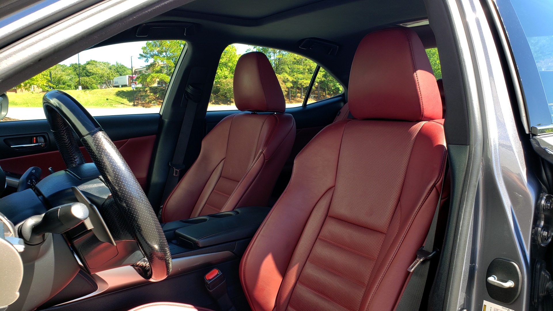 Used 2016 Lexus IS 200T F-SPORT SEDAN / SUNROOF / LCA / HTD & CLD SEATS / REARVIEW for sale Sold at Formula Imports in Charlotte NC 28227 37