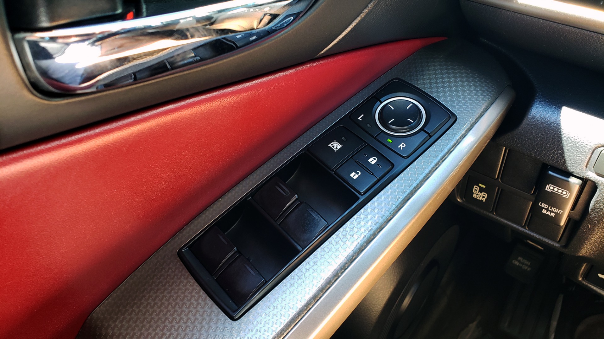 Used 2016 Lexus IS 200T F-SPORT SEDAN / SUNROOF / LCA / HTD & CLD SEATS / REARVIEW for sale Sold at Formula Imports in Charlotte NC 28227 42