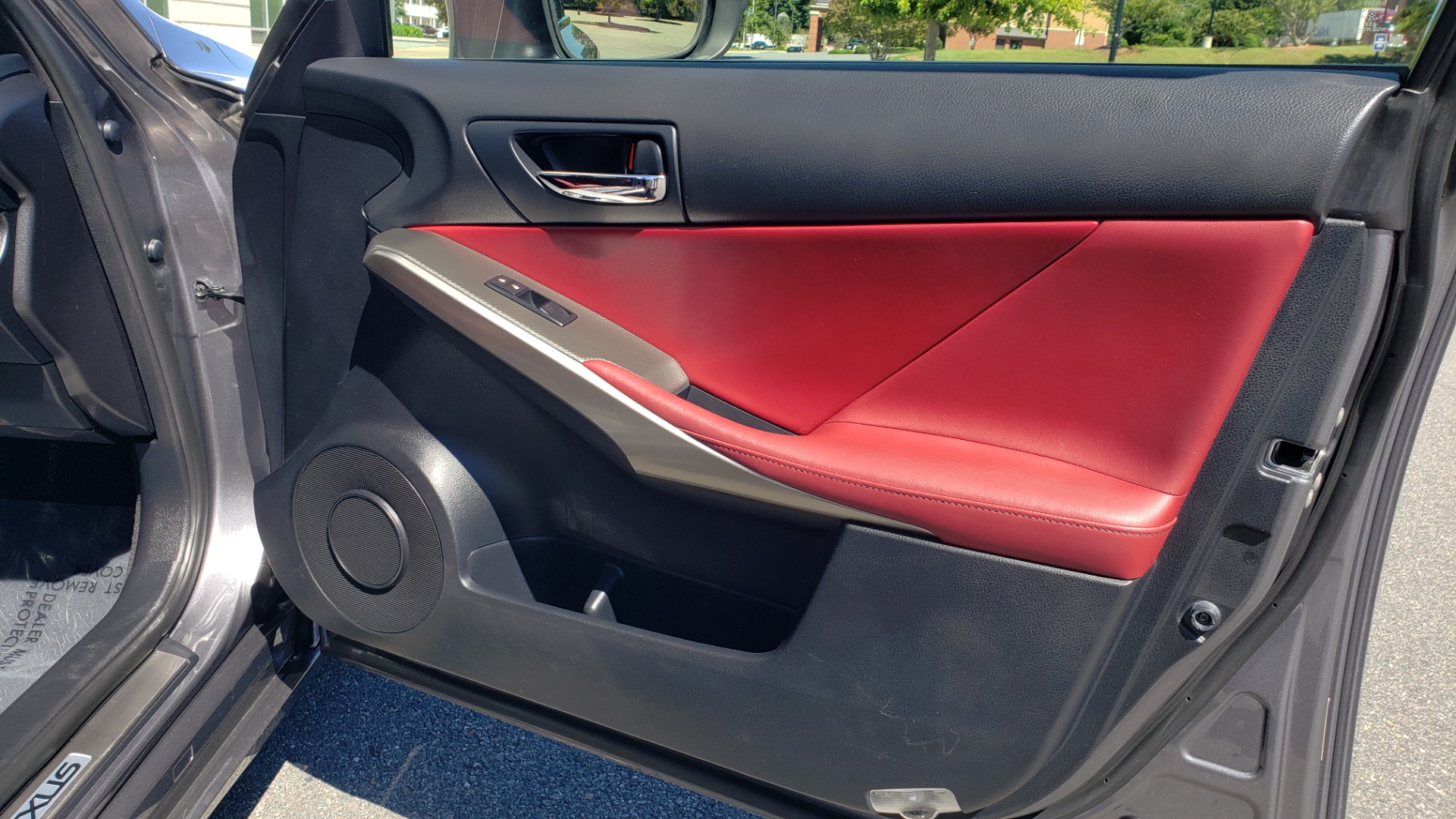 Used 2016 Lexus IS 200T F-SPORT SEDAN / SUNROOF / LCA / HTD & CLD SEATS / REARVIEW for sale Sold at Formula Imports in Charlotte NC 28227 62