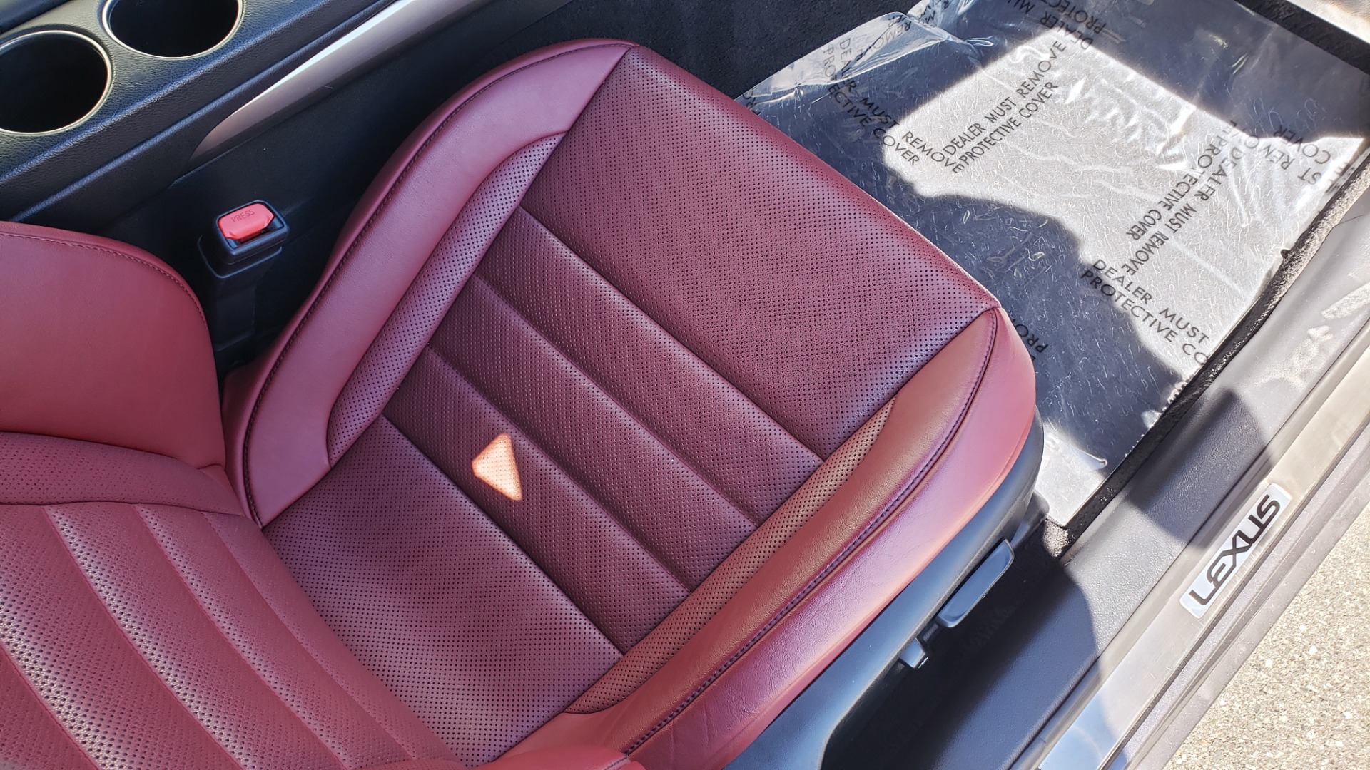 Used 2016 Lexus IS 200T F-SPORT SEDAN / SUNROOF / LCA / HTD & CLD SEATS / REARVIEW for sale Sold at Formula Imports in Charlotte NC 28227 65