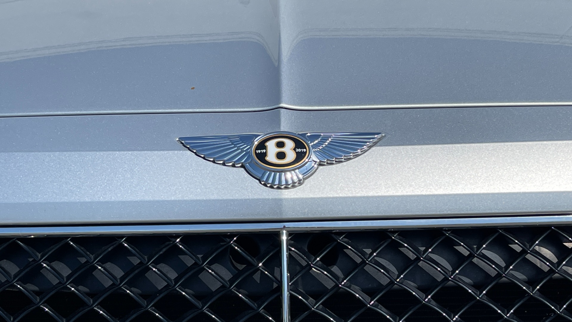 Used 2019 Bentley BENTAYGA V8 / AWD / NAV / SUNROOF / LED LIGHTING / PREMIUM AUDIO / REARVIEW for sale Sold at Formula Imports in Charlotte NC 28227 13