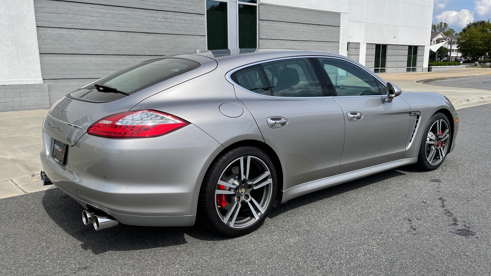 Used 2010 Porsche PANAMERA 4DR HB TURBO / SPORT CHRONO / BOSE / AUTO CLIMATE CONTROL for sale Sold at Formula Imports in Charlotte NC 28227 2