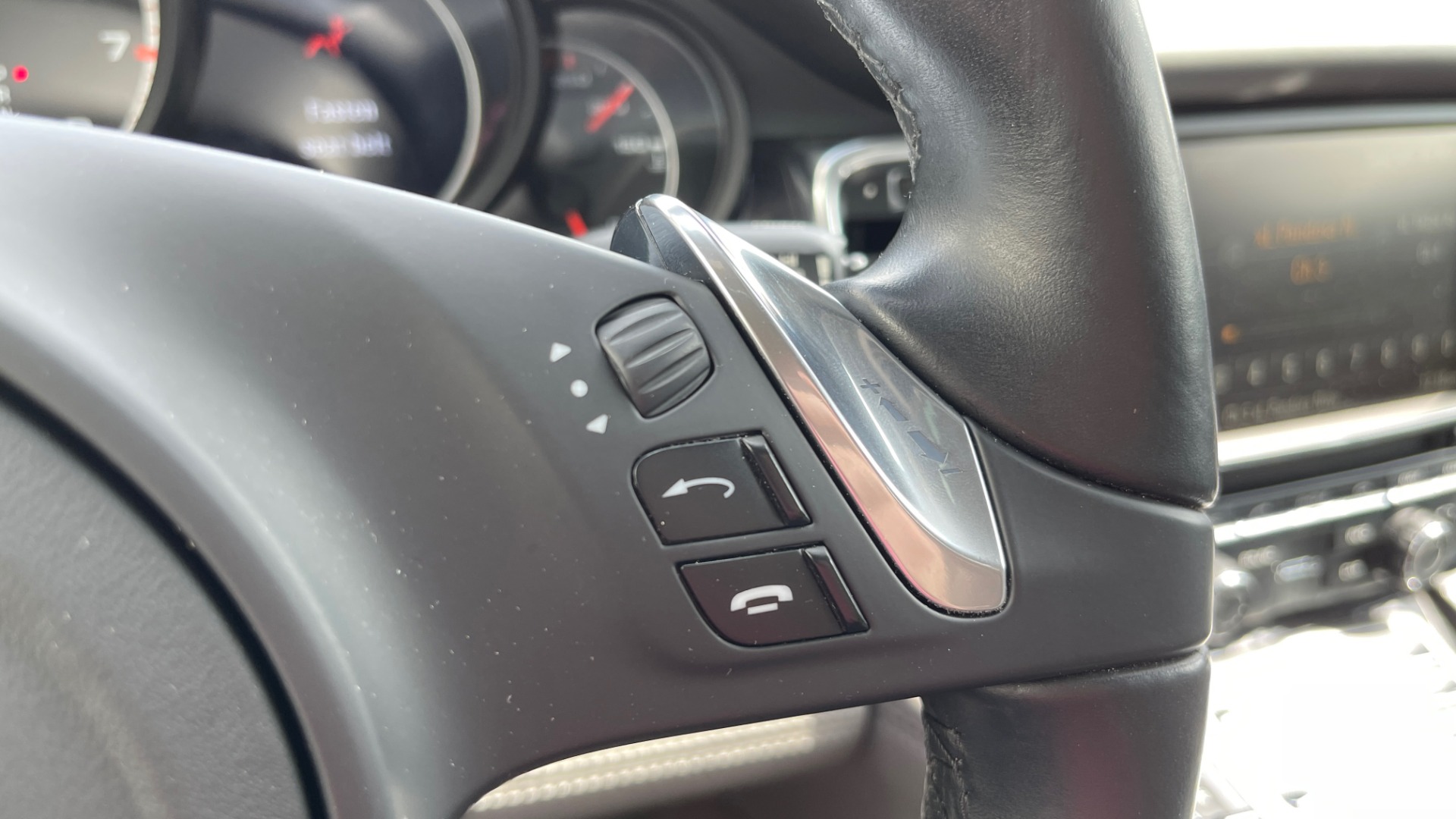 Used 2010 Porsche PANAMERA 4DR HB TURBO / SPORT CHRONO / BOSE / AUTO CLIMATE CONTROL for sale Sold at Formula Imports in Charlotte NC 28227 35