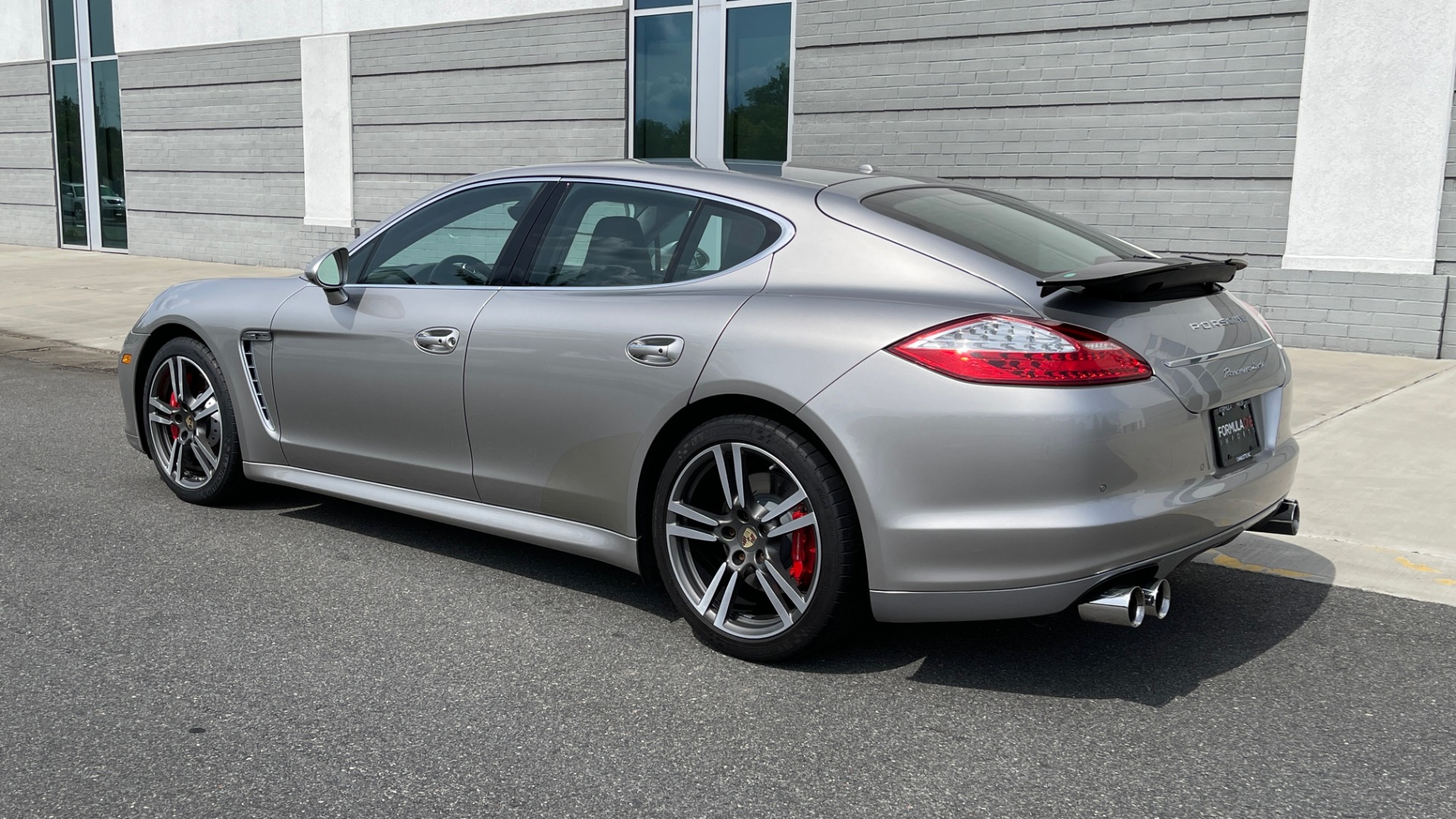 Used 2010 Porsche PANAMERA 4DR HB TURBO / SPORT CHRONO / BOSE / AUTO CLIMATE CONTROL for sale Sold at Formula Imports in Charlotte NC 28227 5