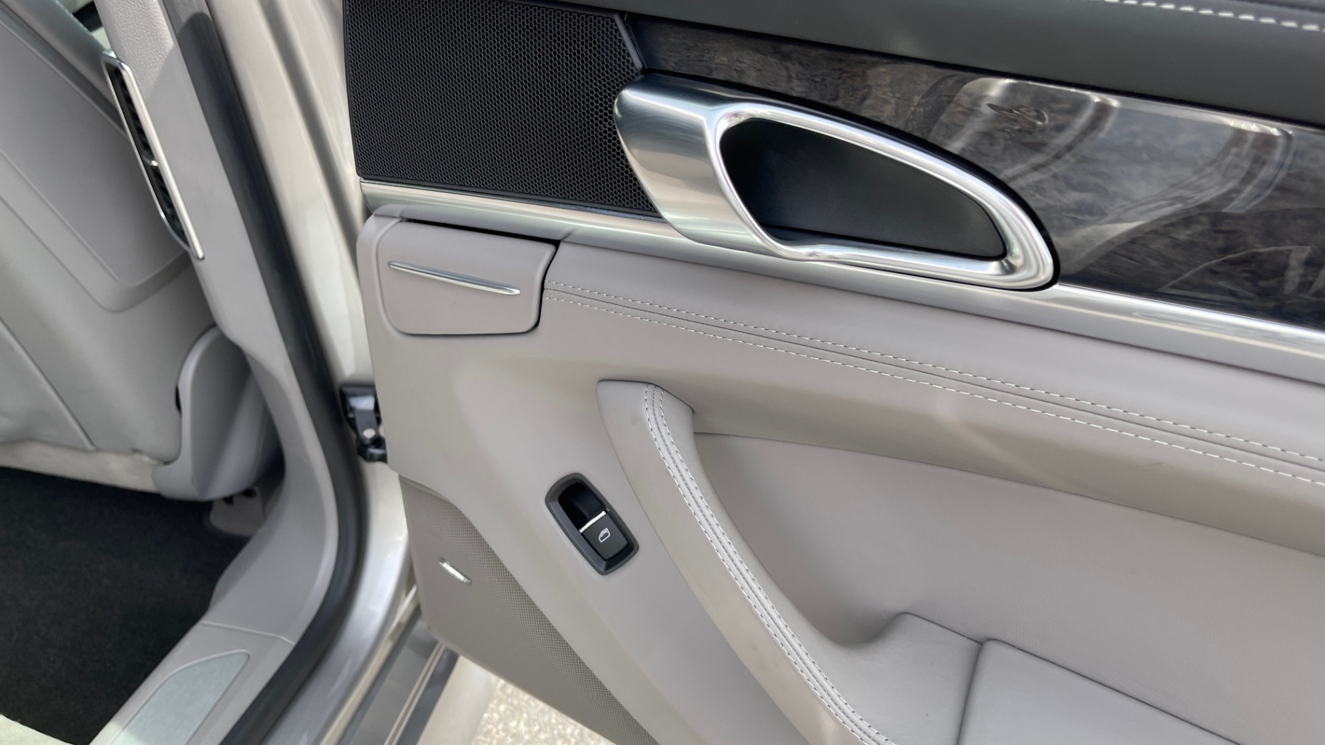 Used 2010 Porsche PANAMERA 4DR HB TURBO / SPORT CHRONO / BOSE / AUTO CLIMATE CONTROL for sale Sold at Formula Imports in Charlotte NC 28227 60