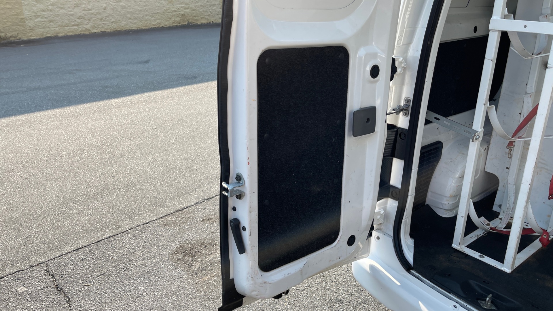Used 2016 Nissan NV200 SV / WORK VAN / EXTERIOR APPEARANCE PKG / SPLASH GUARDS for sale Sold at Formula Imports in Charlotte NC 28227 13