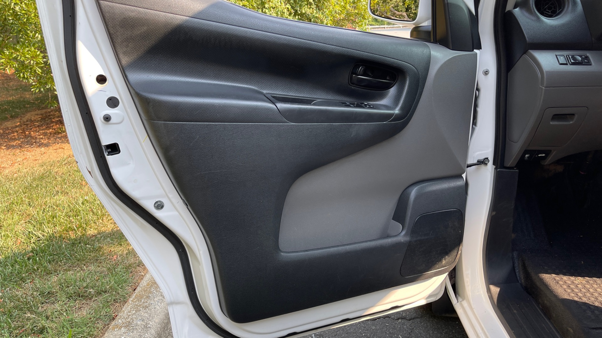 Used 2016 Nissan NV200 SV / WORK VAN / EXTERIOR APPEARANCE PKG / SPLASH GUARDS for sale Sold at Formula Imports in Charlotte NC 28227 18