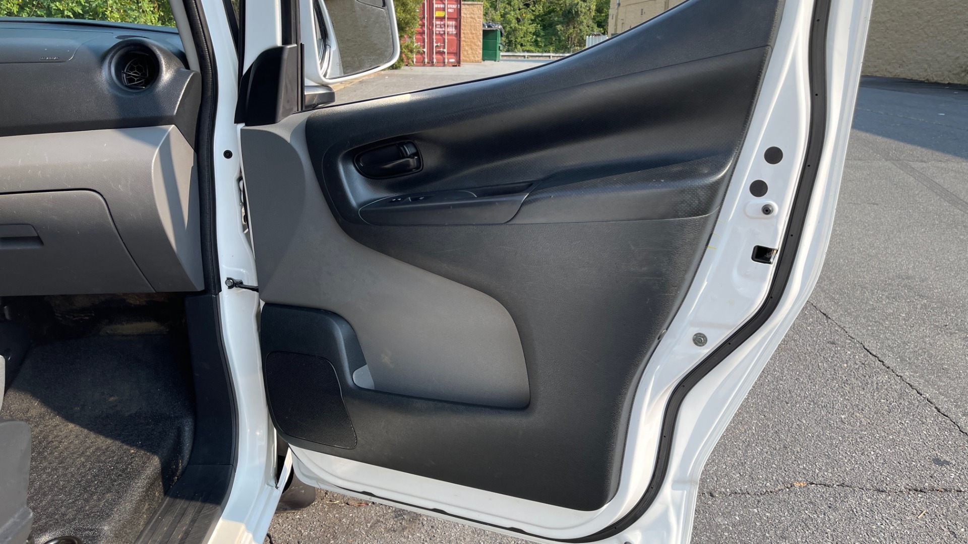 Used 2016 Nissan NV200 SV / WORK VAN / EXTERIOR APPEARANCE PKG / SPLASH GUARDS for sale Sold at Formula Imports in Charlotte NC 28227 34