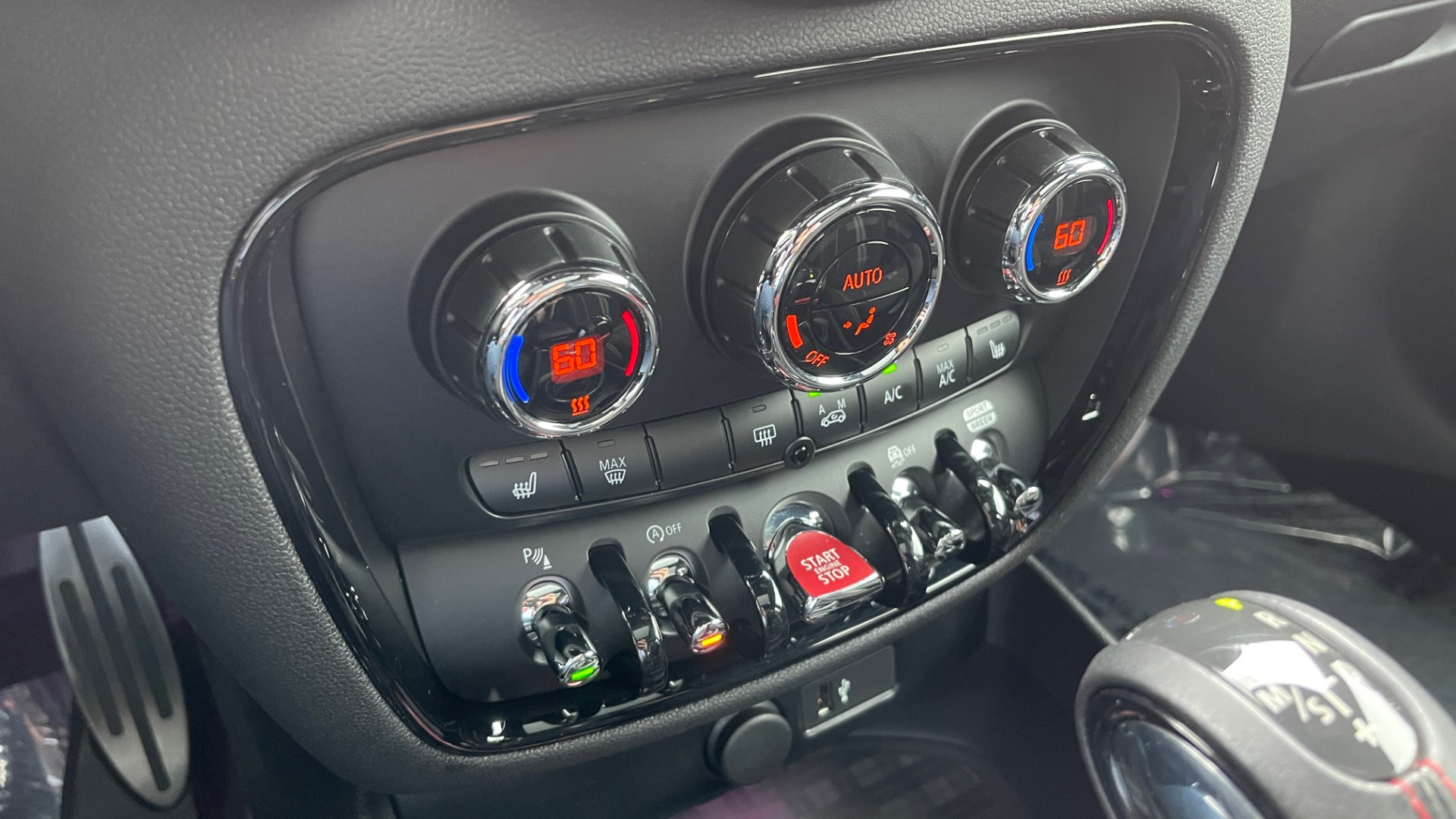 Used 2019 MINI CLUBMAN JOHN COOPER WORKS ALL4 / AUTO / PREMIUM / NAV / DRVR ASST for sale Sold at Formula Imports in Charlotte NC 28227 44