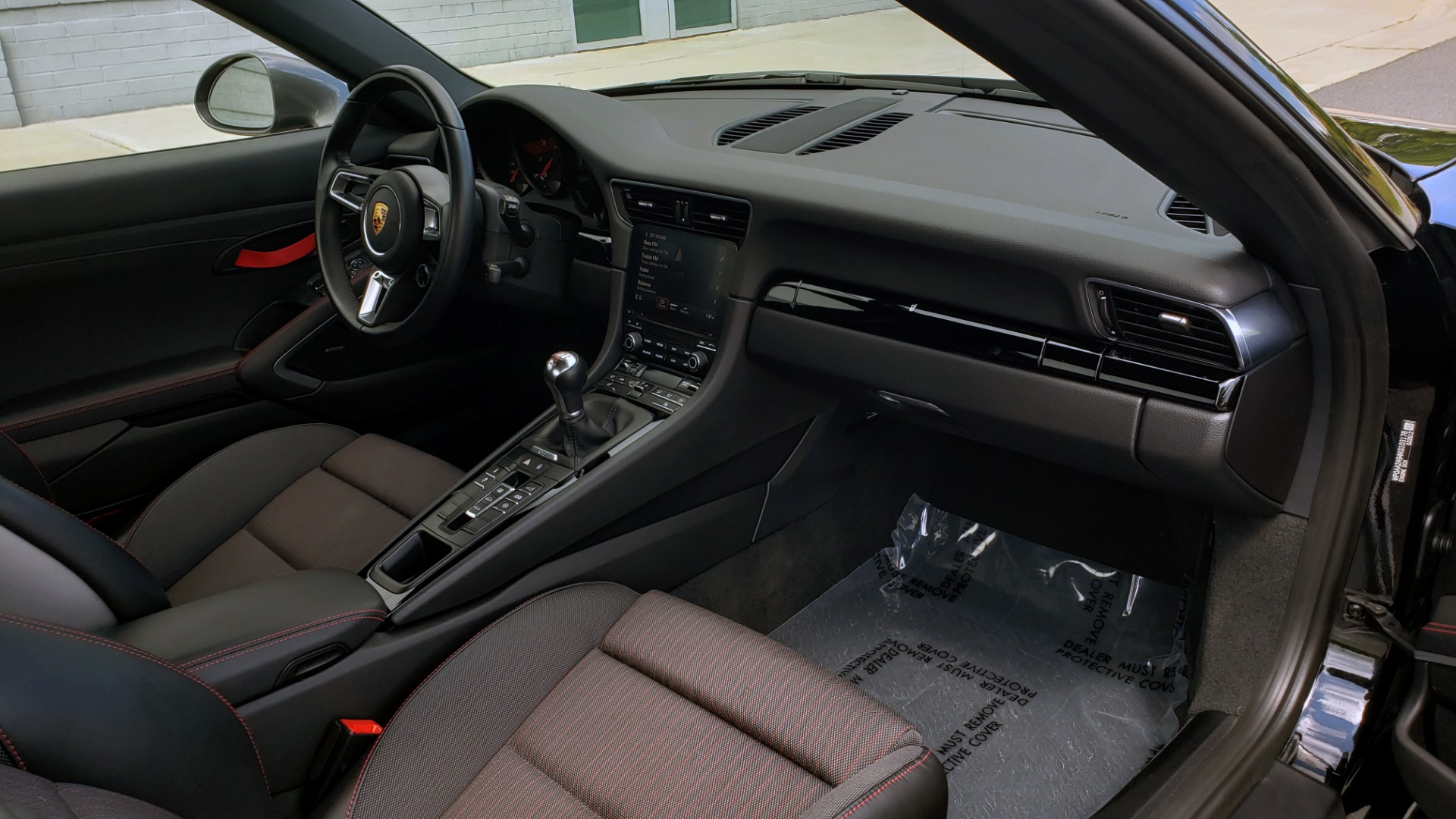 Used 2019 Porsche 911 CARRERA T / 3.0L H6 / MANUAL / PREMIUM / NAV / BOSE / SUNROOF / REARVIEW for sale Sold at Formula Imports in Charlotte NC 28227 38